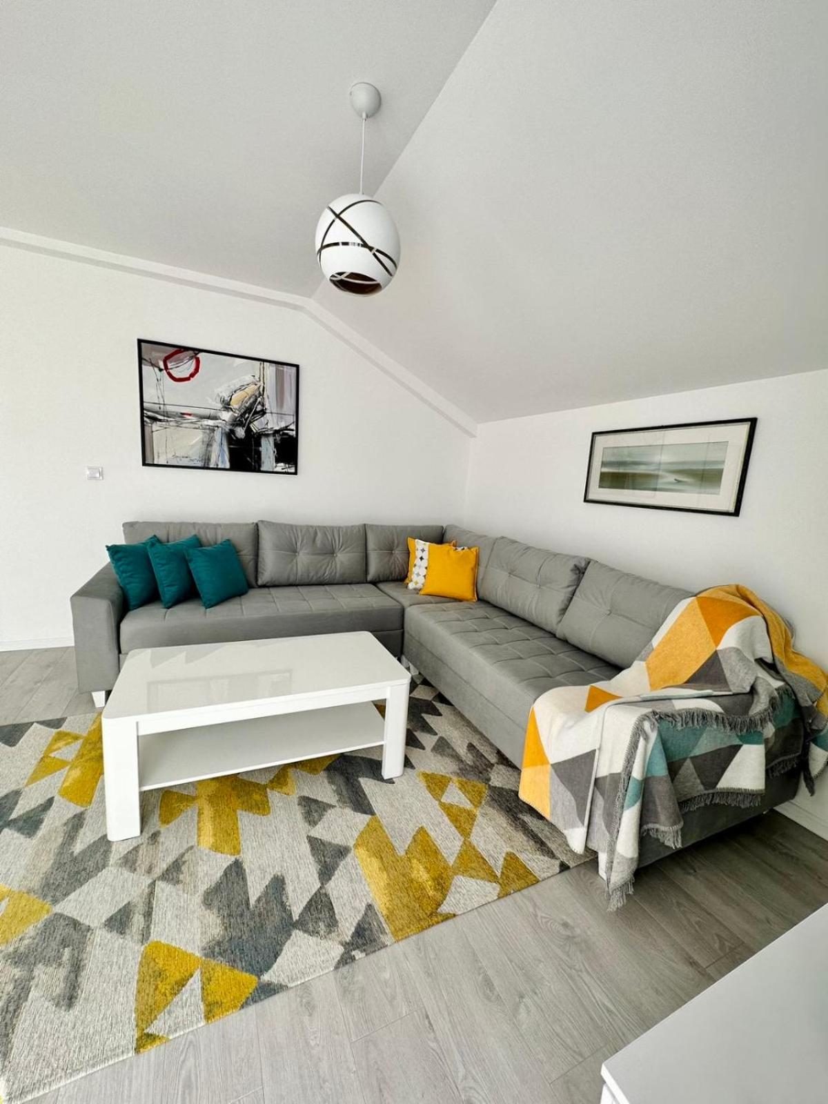 Lux Apartments Minja
