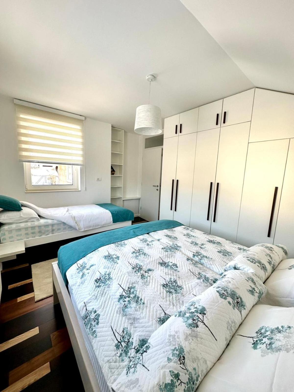Lux Apartments Minja