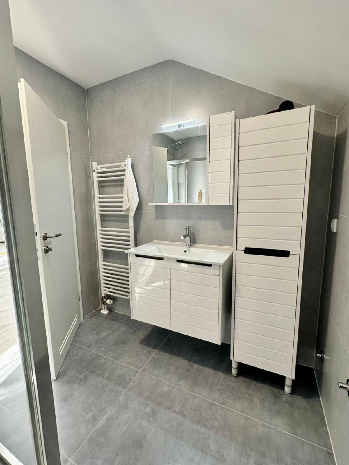 Lux Apartments Minja