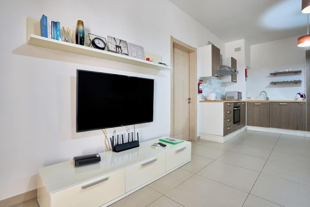 Depiro Point Sliema Luxury Apartment view 5