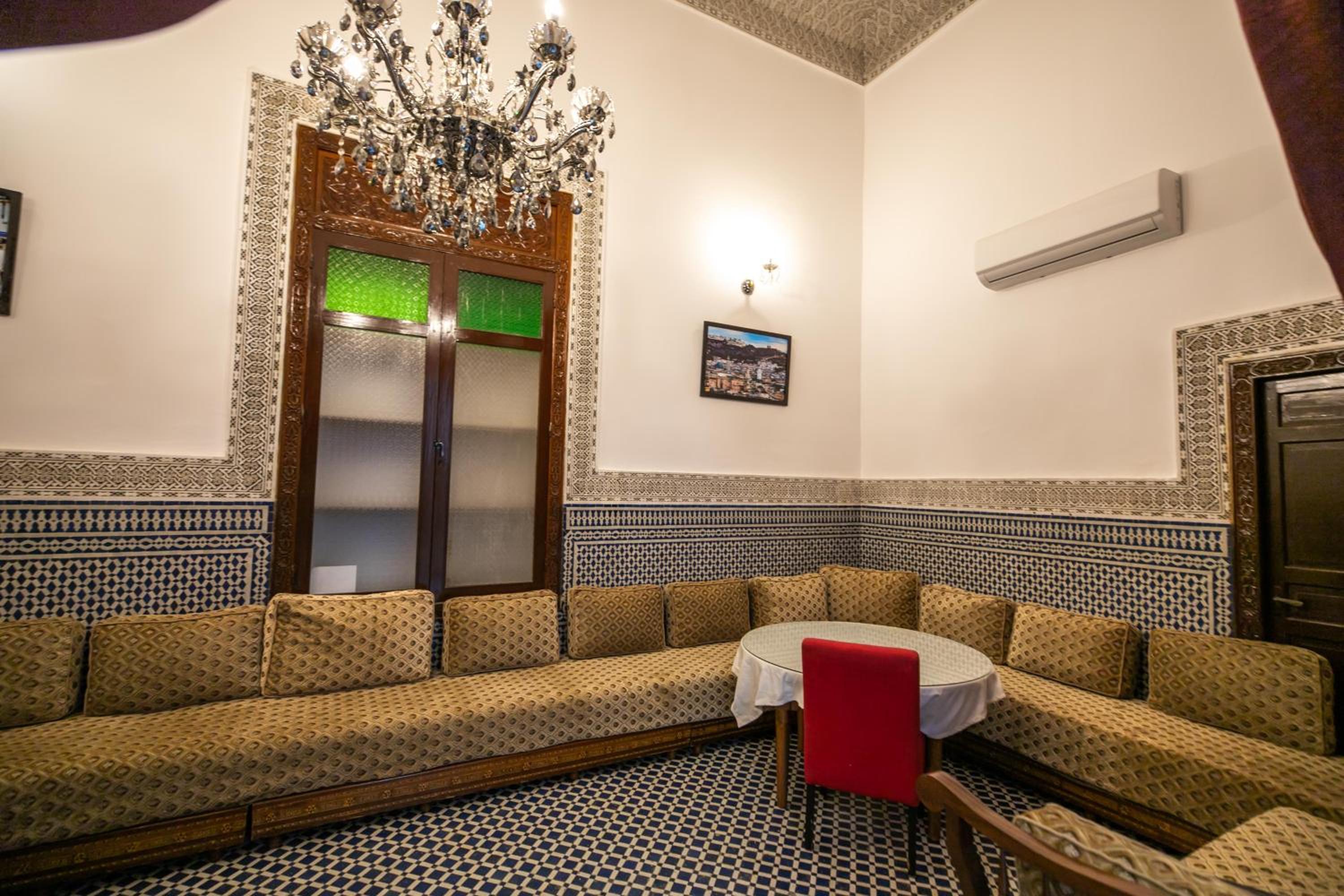 lounge