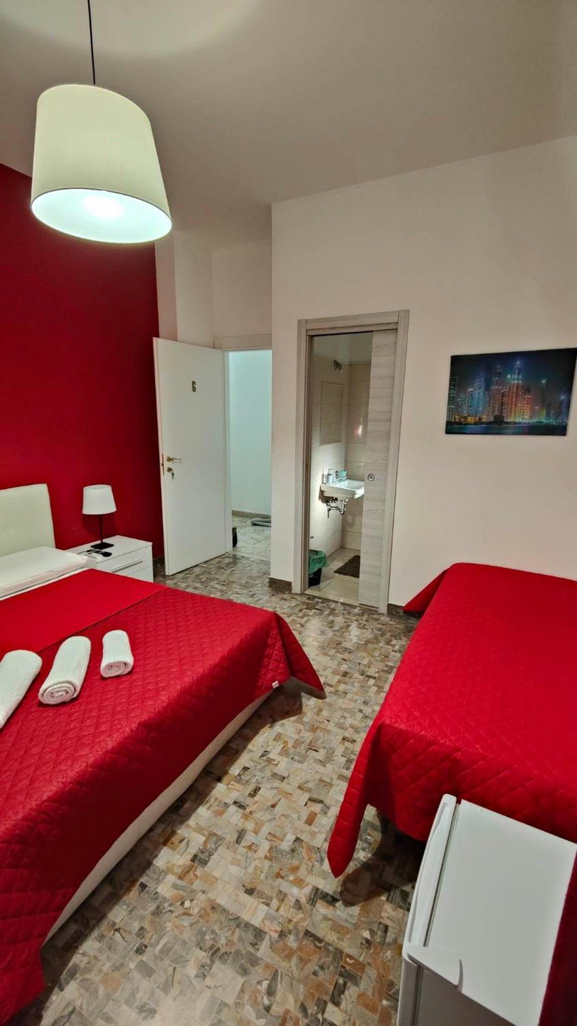 Etnea Glamour House