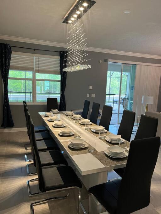 Luxury 9BR Villa @ Storey Lake Resort Near Disney view 3