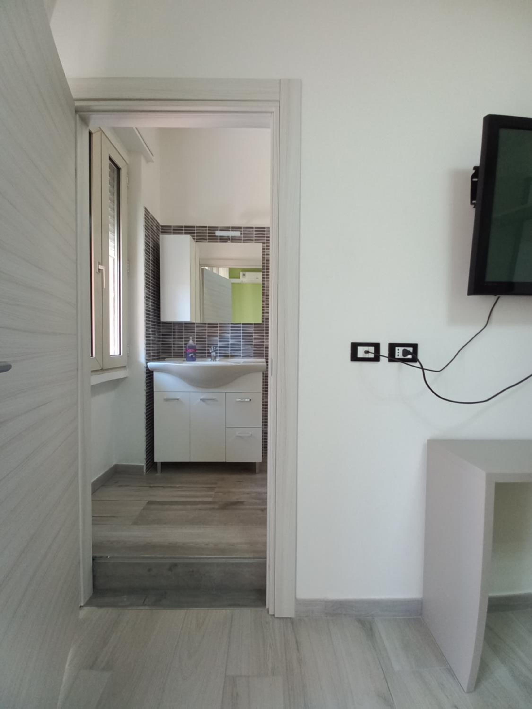 L.ADY HOME view 3