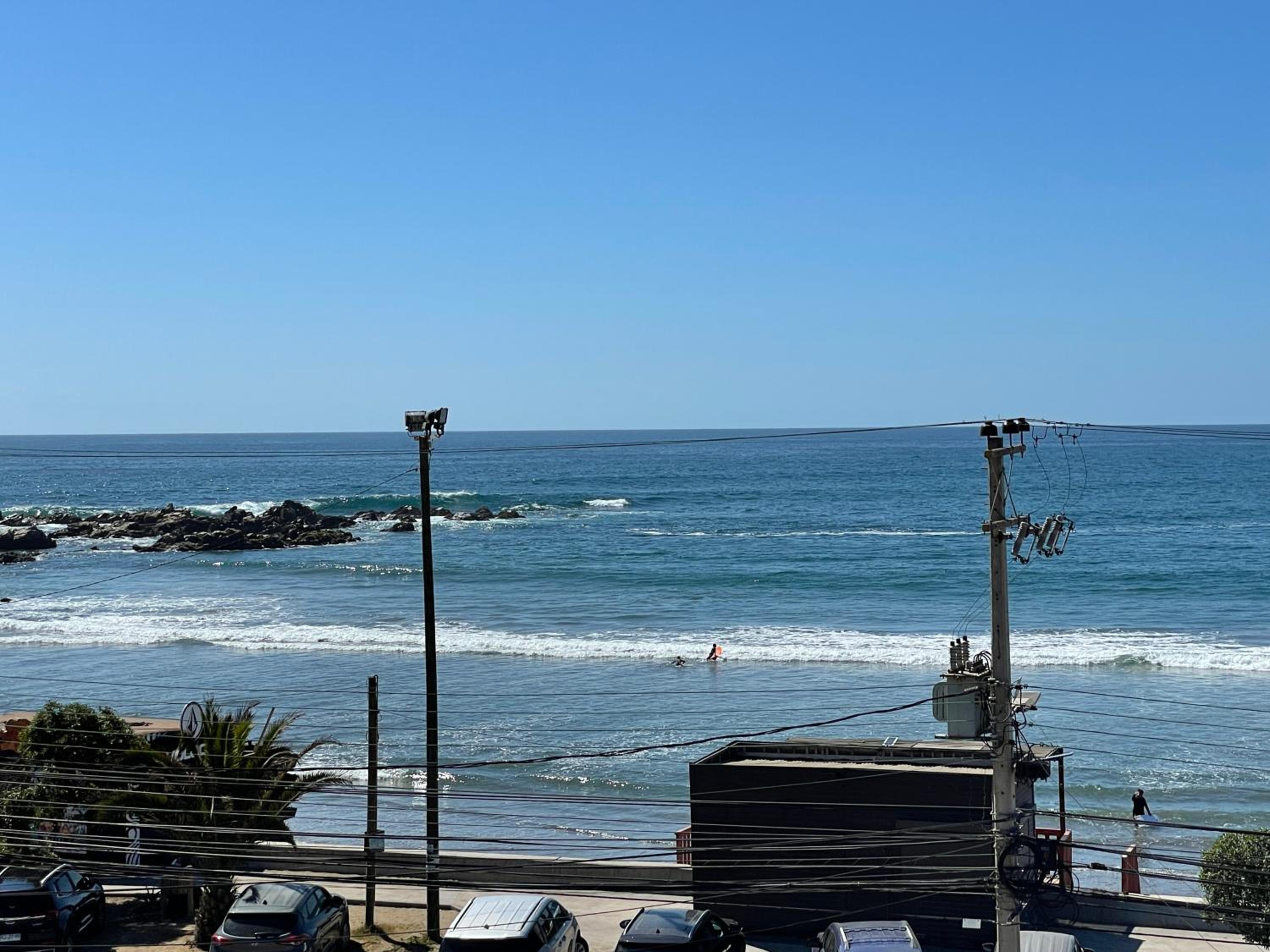 Gran casa maitencillo frente al mar