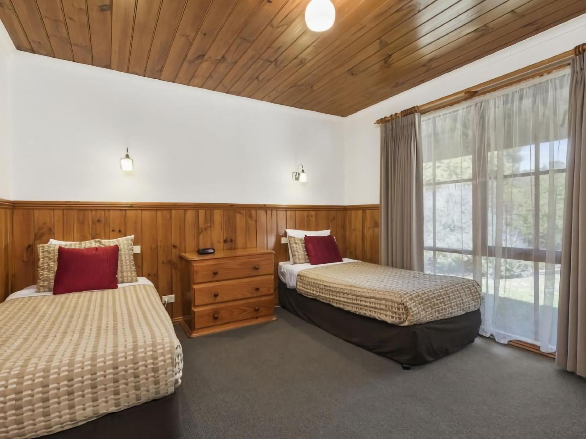 Triplet Cottage #8