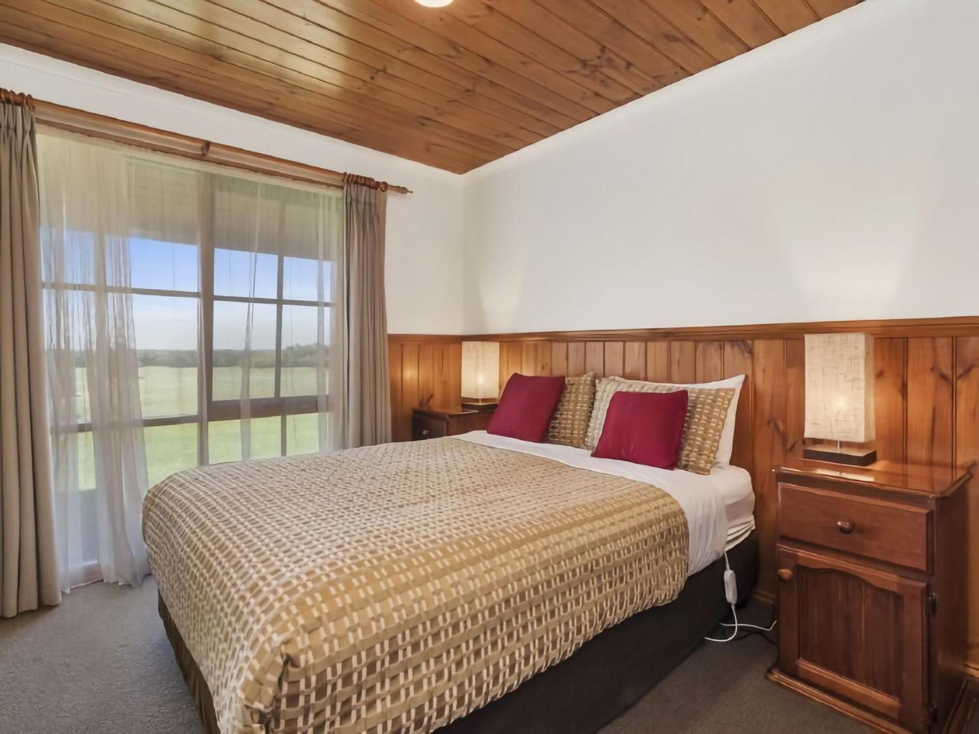 Triplet Cottage #8