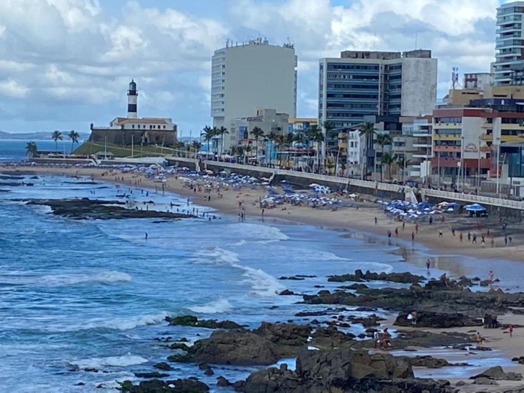 Carnaval-Barra-Climatizado-Ótima localização