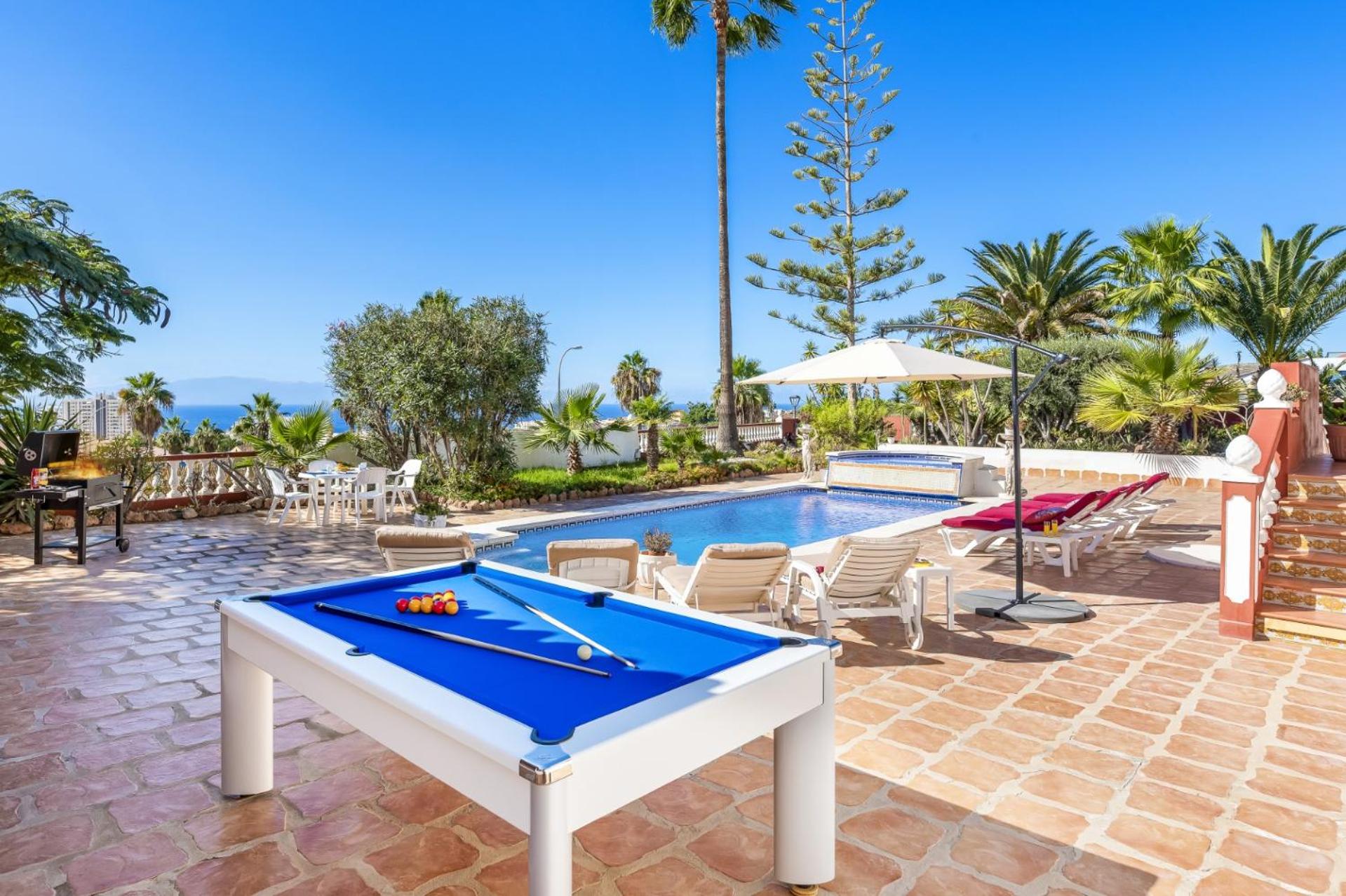 Villa Oleada by Villa Plus