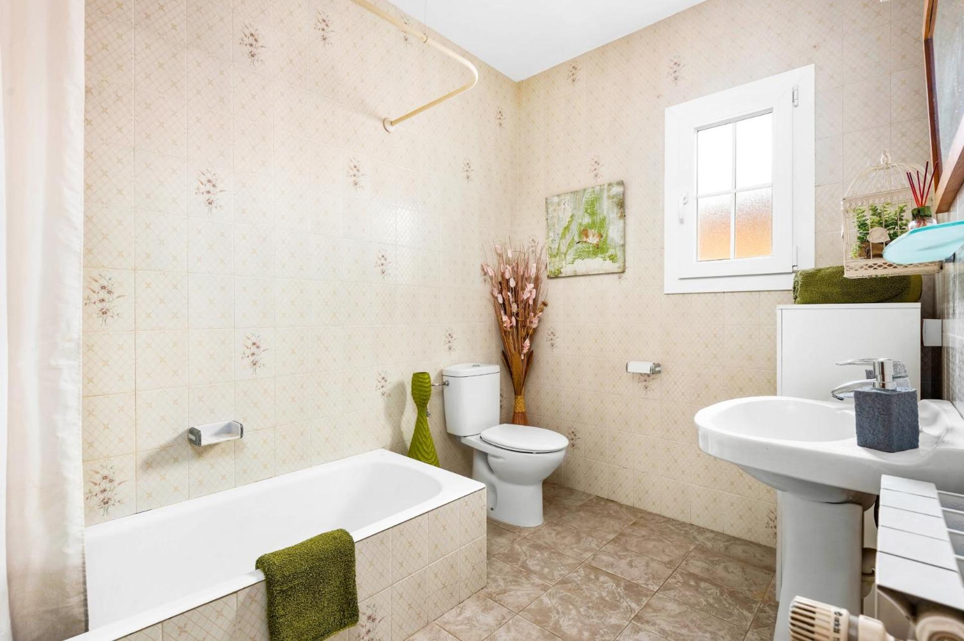 Villa Tamyan by Villa Plus