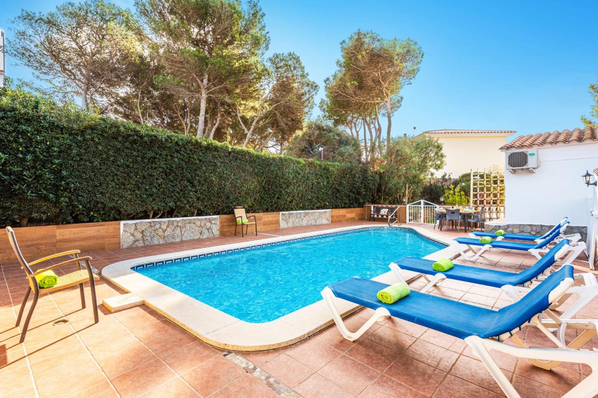 Villa Tamyan by Villa Plus
