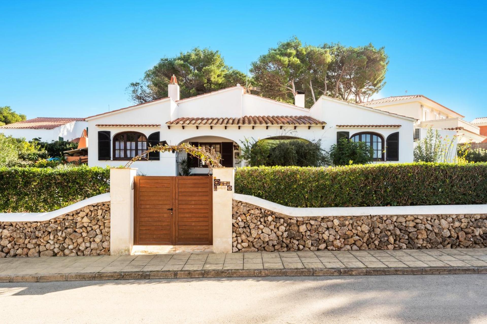 Villa Tamyan by Villa Plus