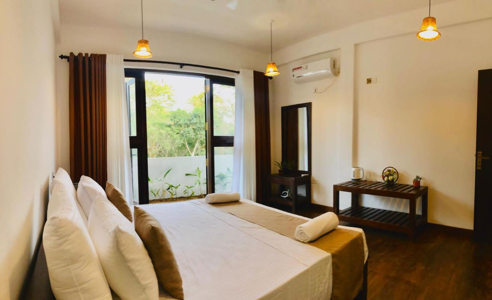 Finch Tangalle