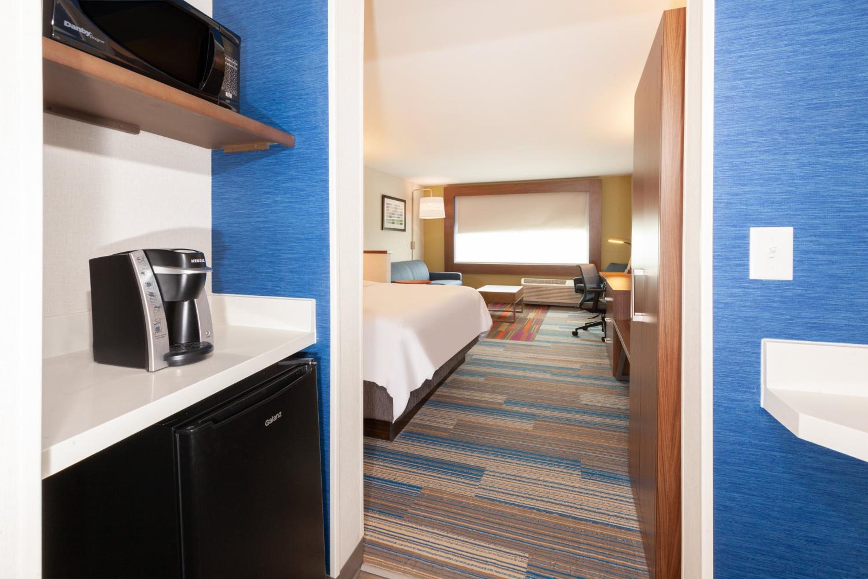 Brunswick Vacations - Holiday Inn Express Suites Brunswick-Harpers Ferry Area, an IHG Hotel - Property Image 39