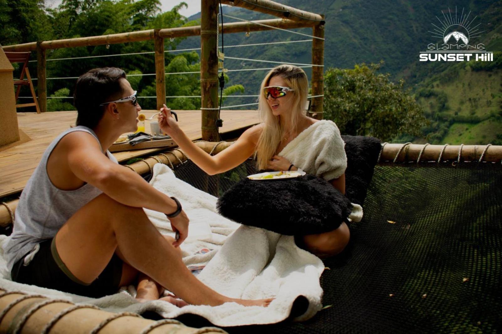 Glamping Sunset Hill Salamina-Caldas