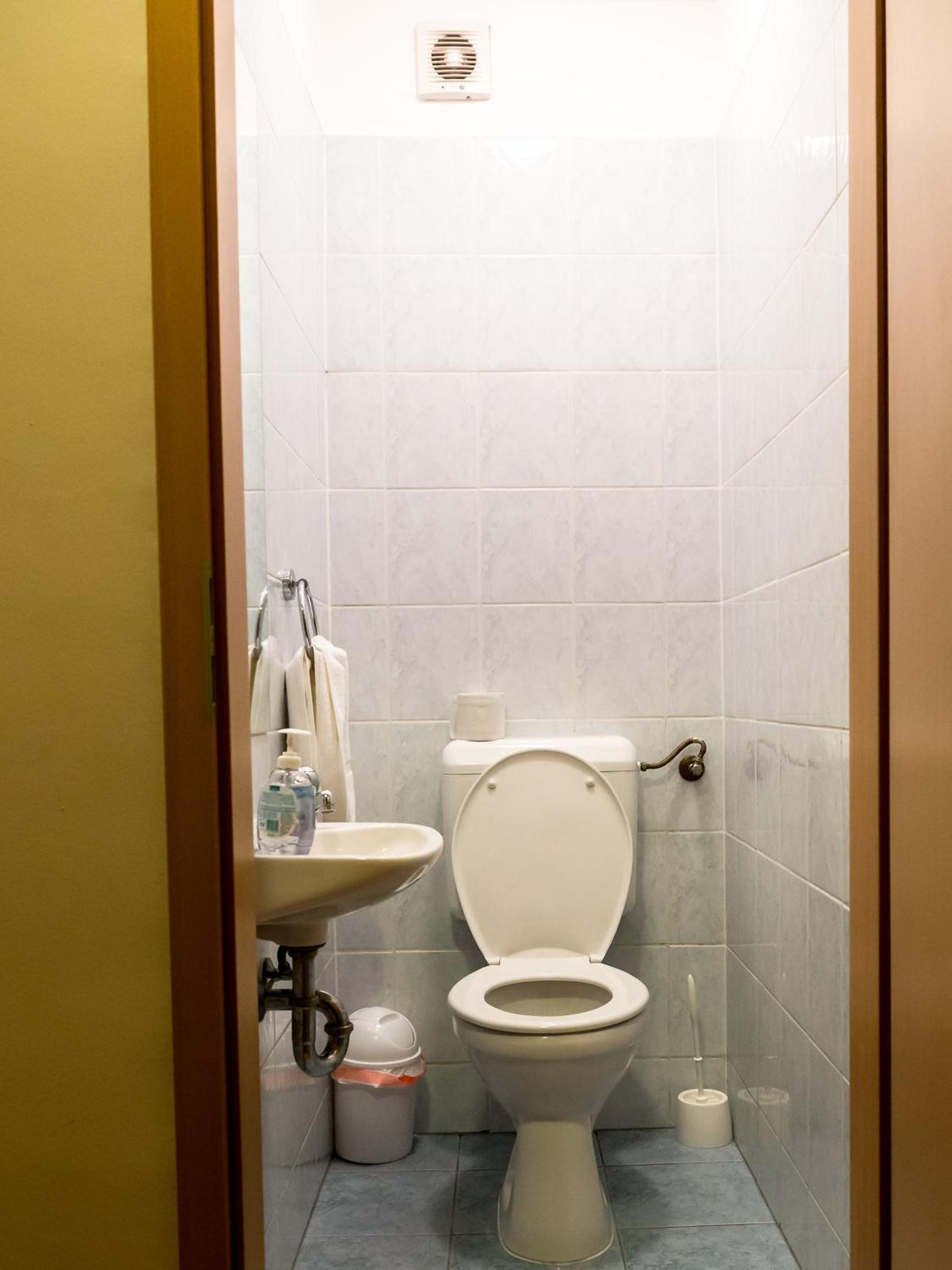 Arpad Bridge Apartments