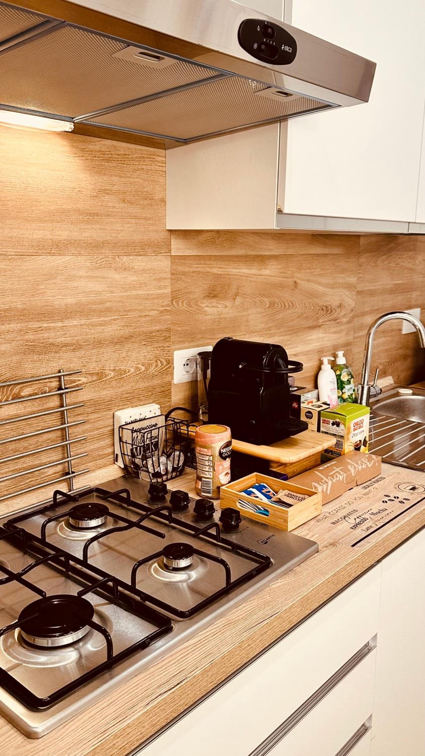Gemelli-San Pietro-Trastevere-casa con posto auto