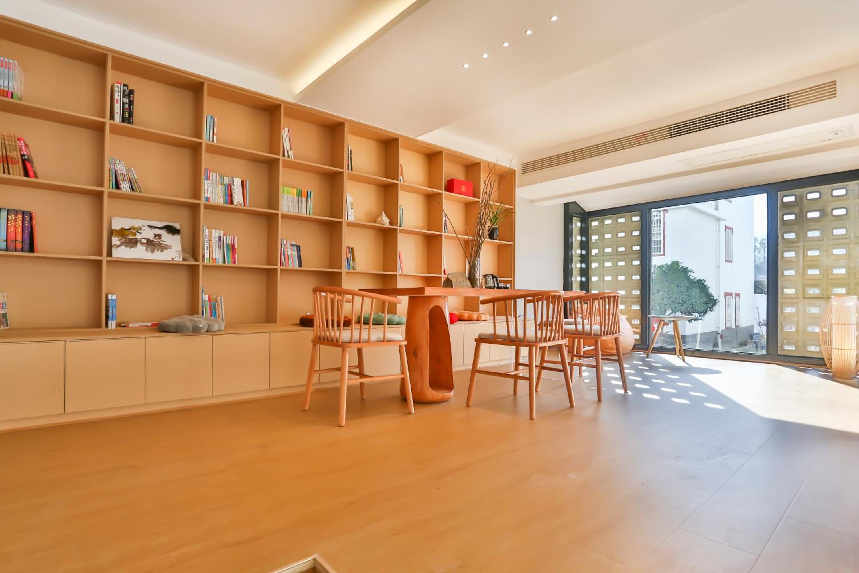 Flower Whisperer Homestay Tianmenshan Store free airport and station pick-up