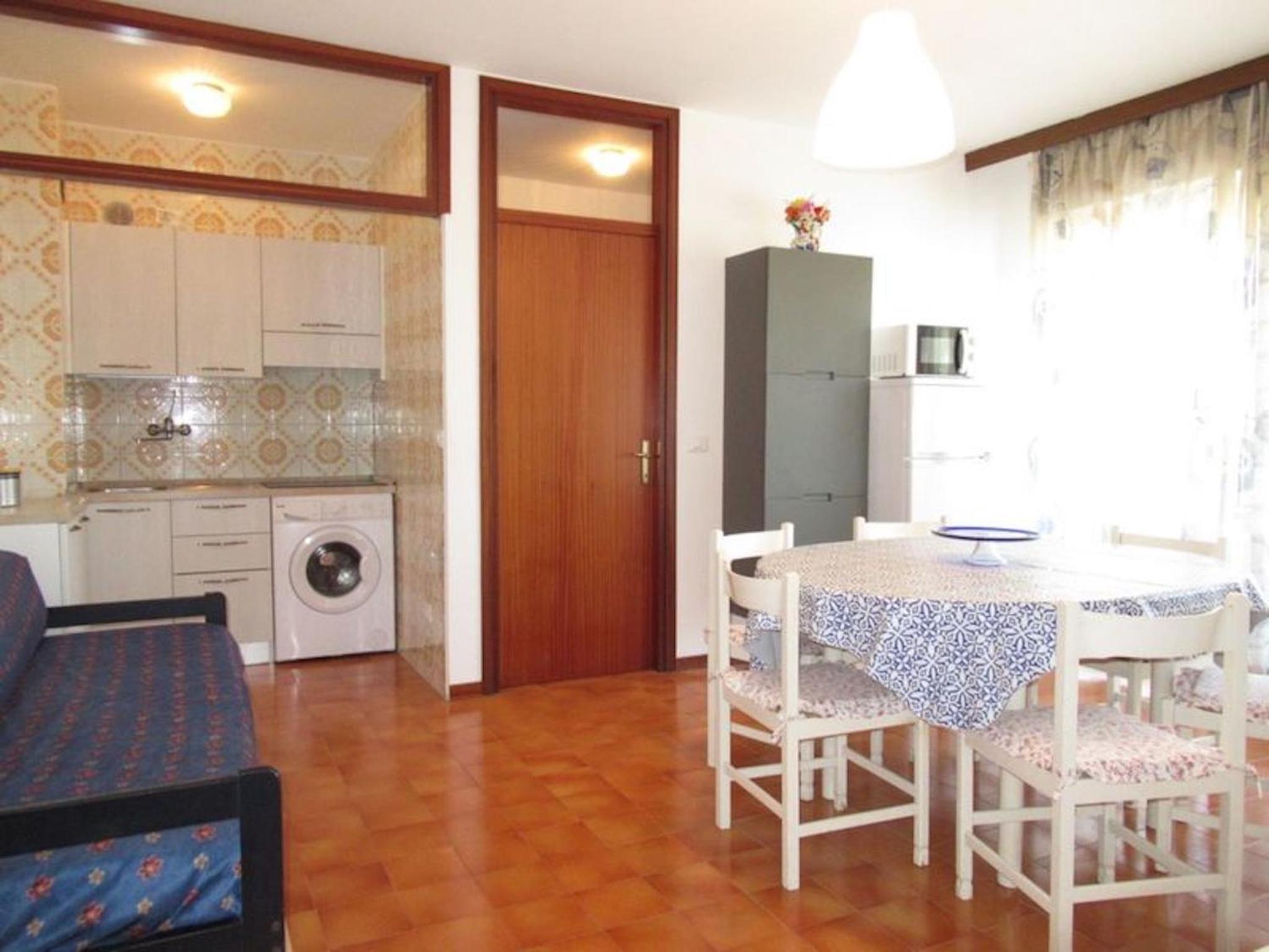 Lovely apartment near the beach and the town centre by Beahost Rentals photo 4