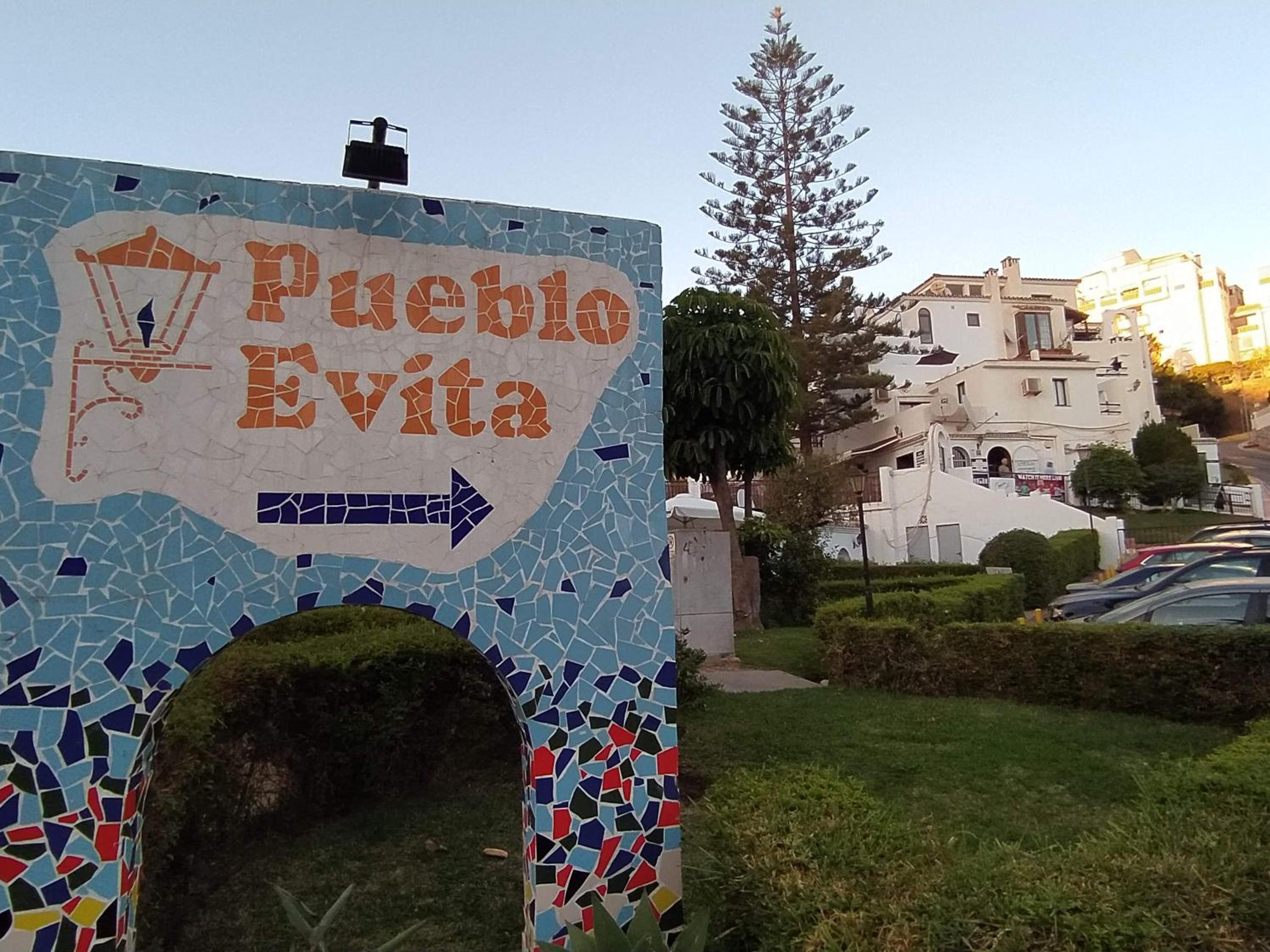 Pueblo Evita Benalmadena appartement près de la plage avec piscine