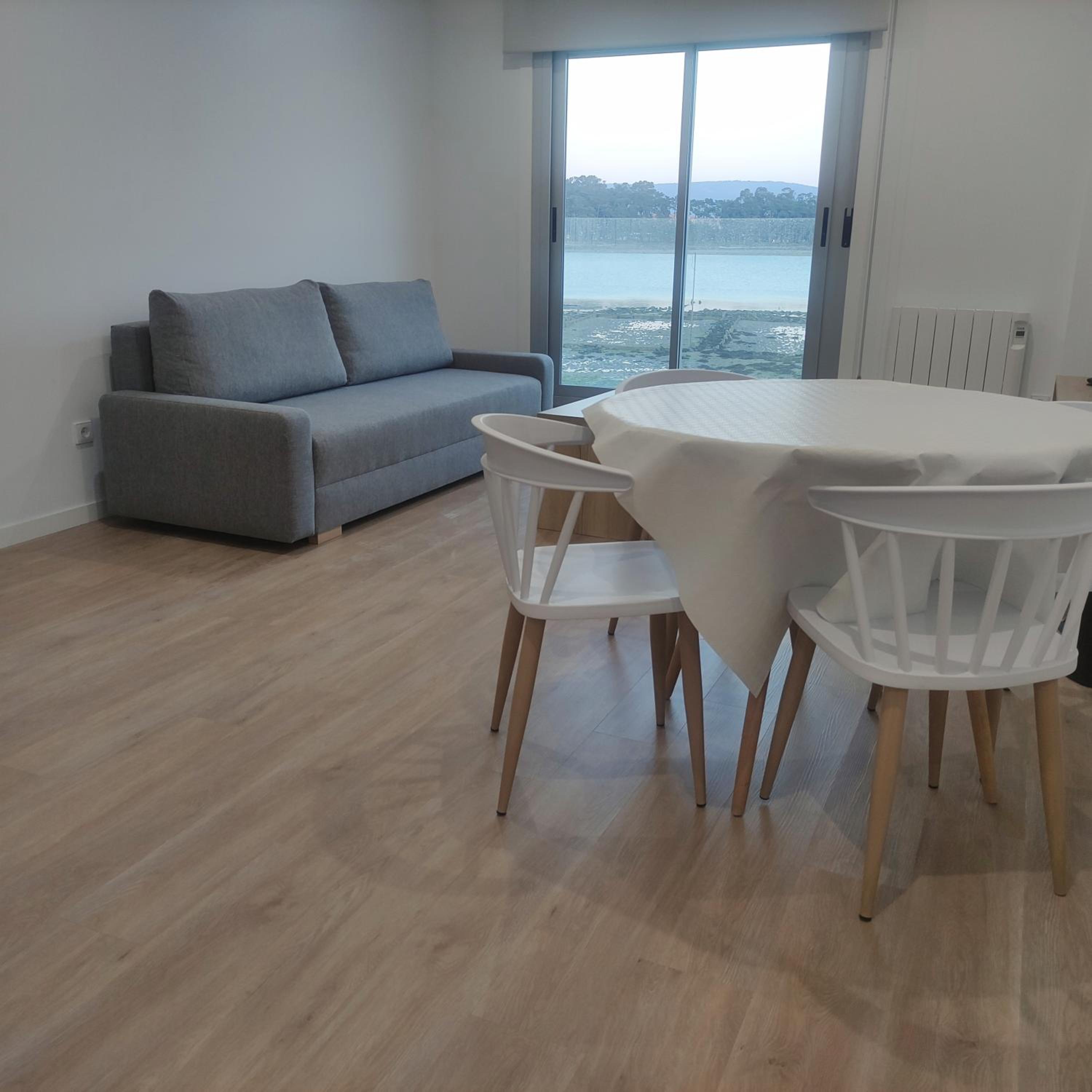 Apartamentos O Grove Awa Bay