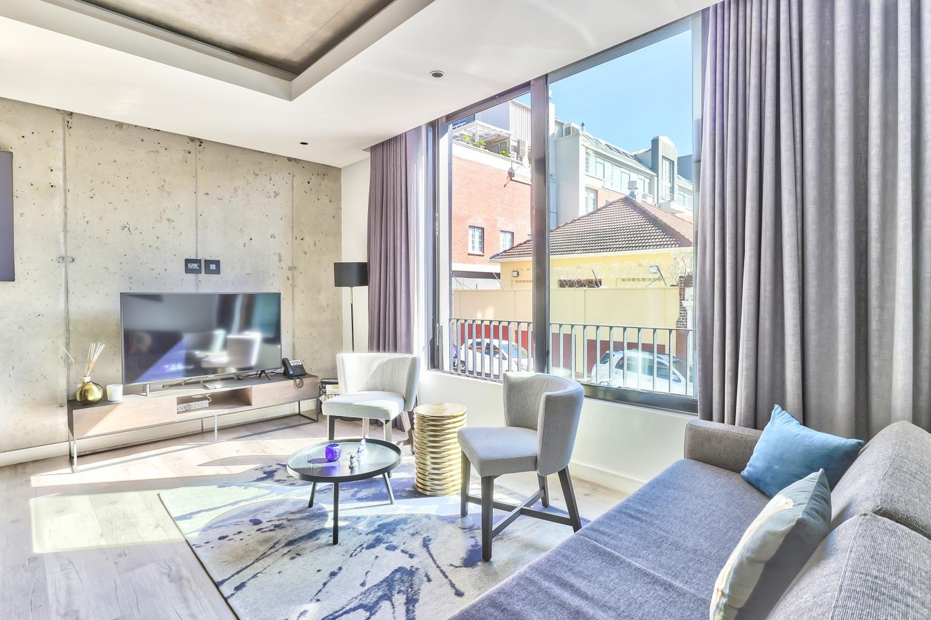 De Waterkant stylish unit no loadshedding view 3
