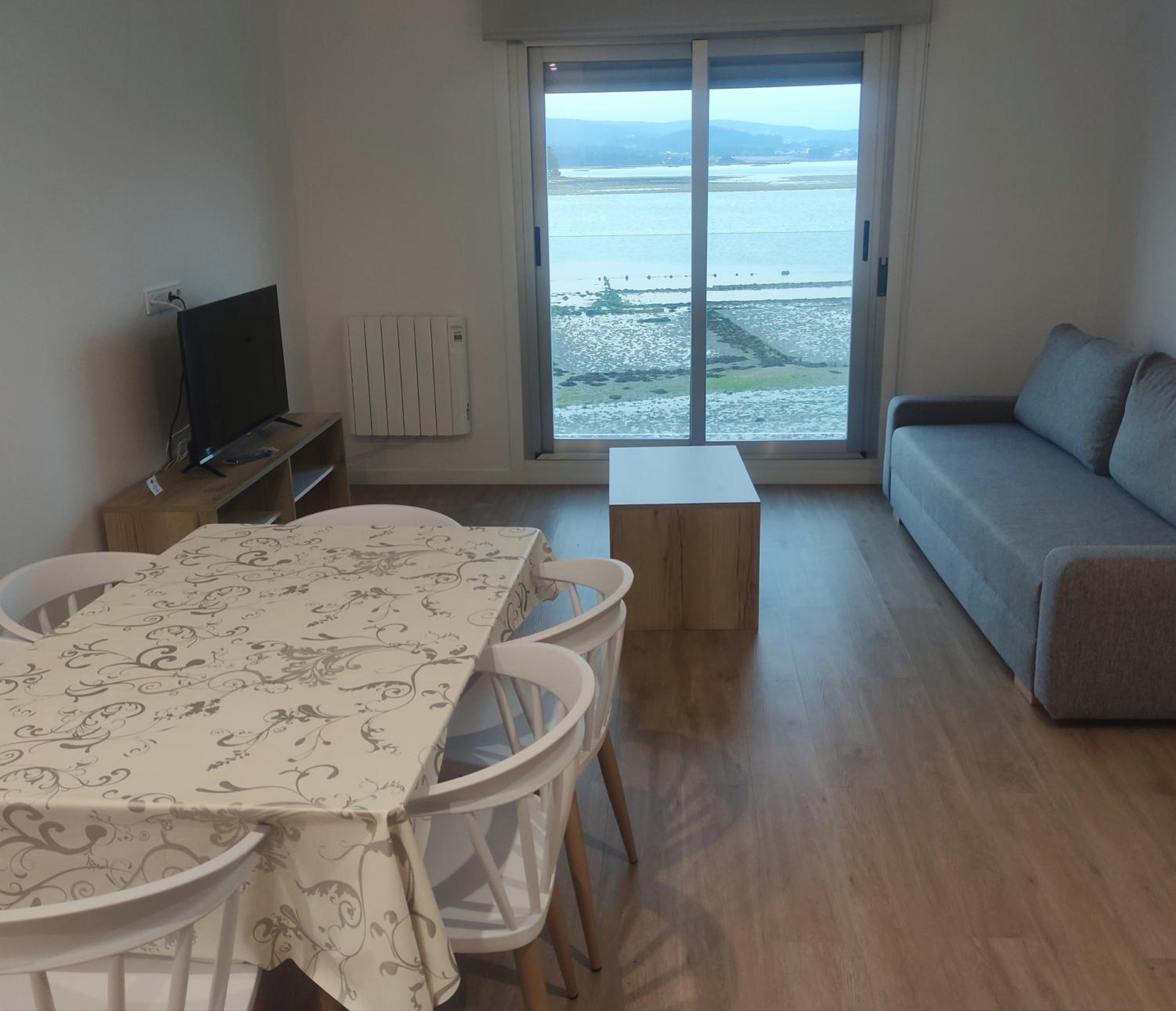 Apartamentos O Grove Awa Bay