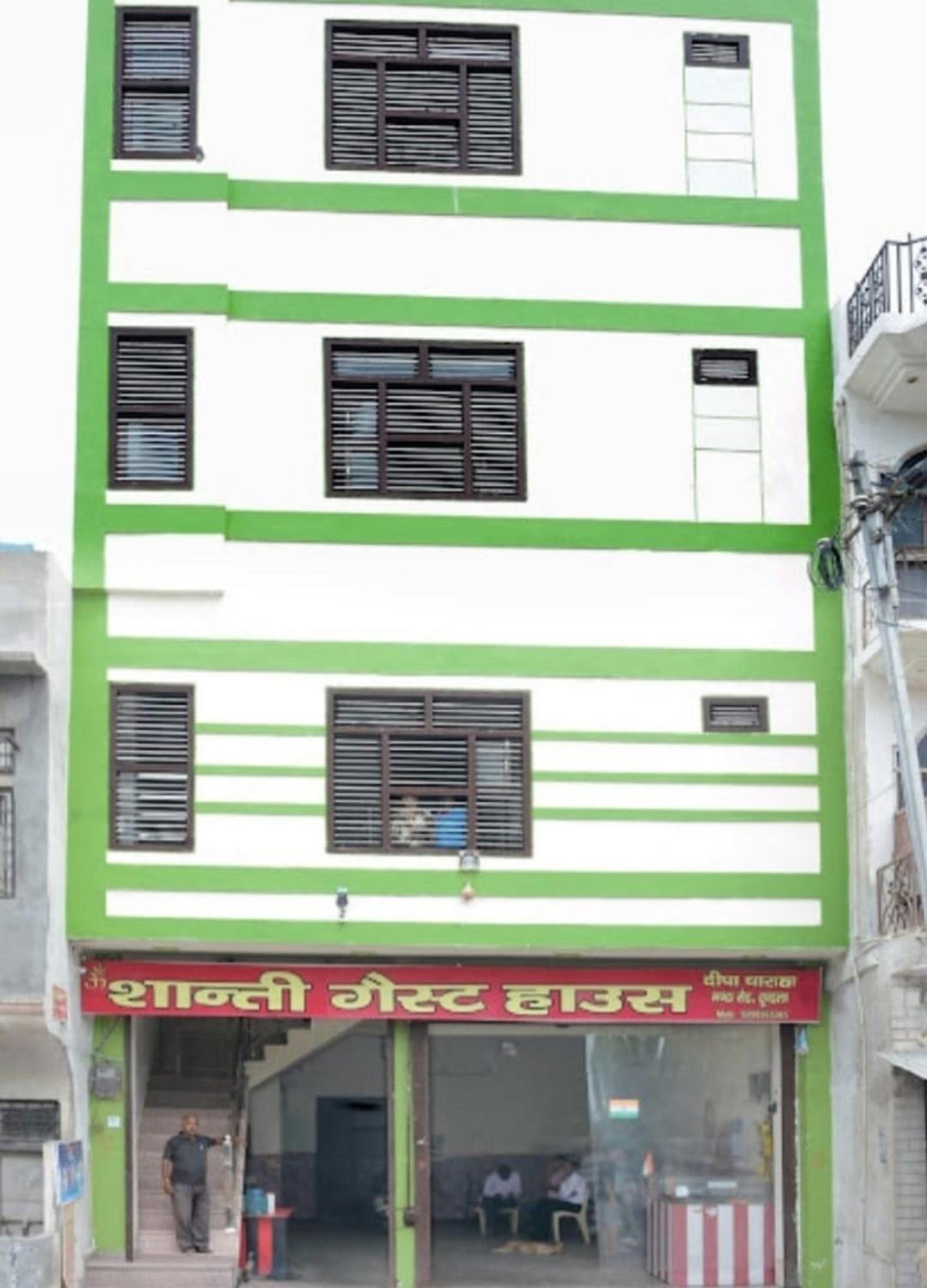 Shanti Guest House By WB Inn view 2