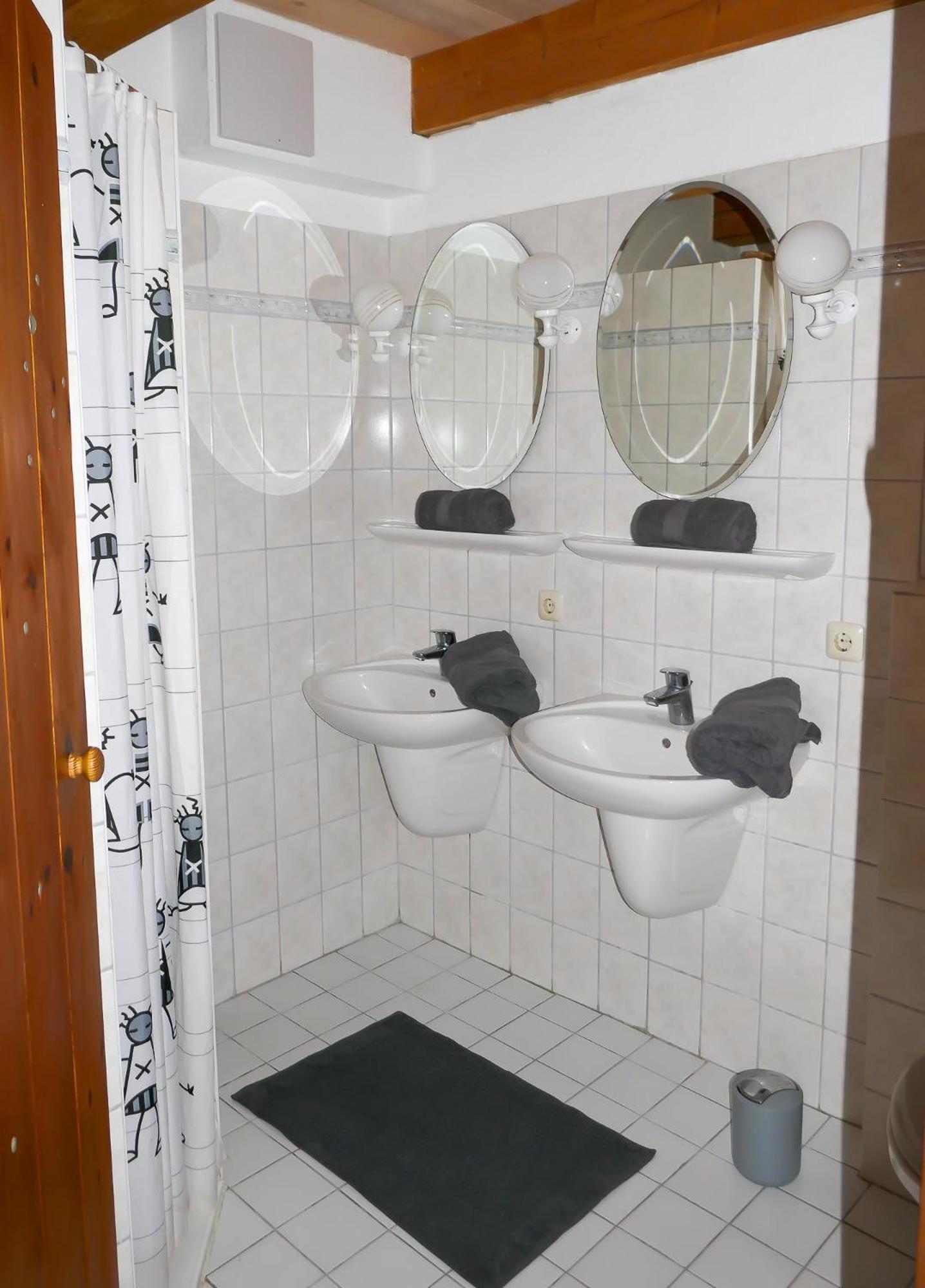 Photo 38