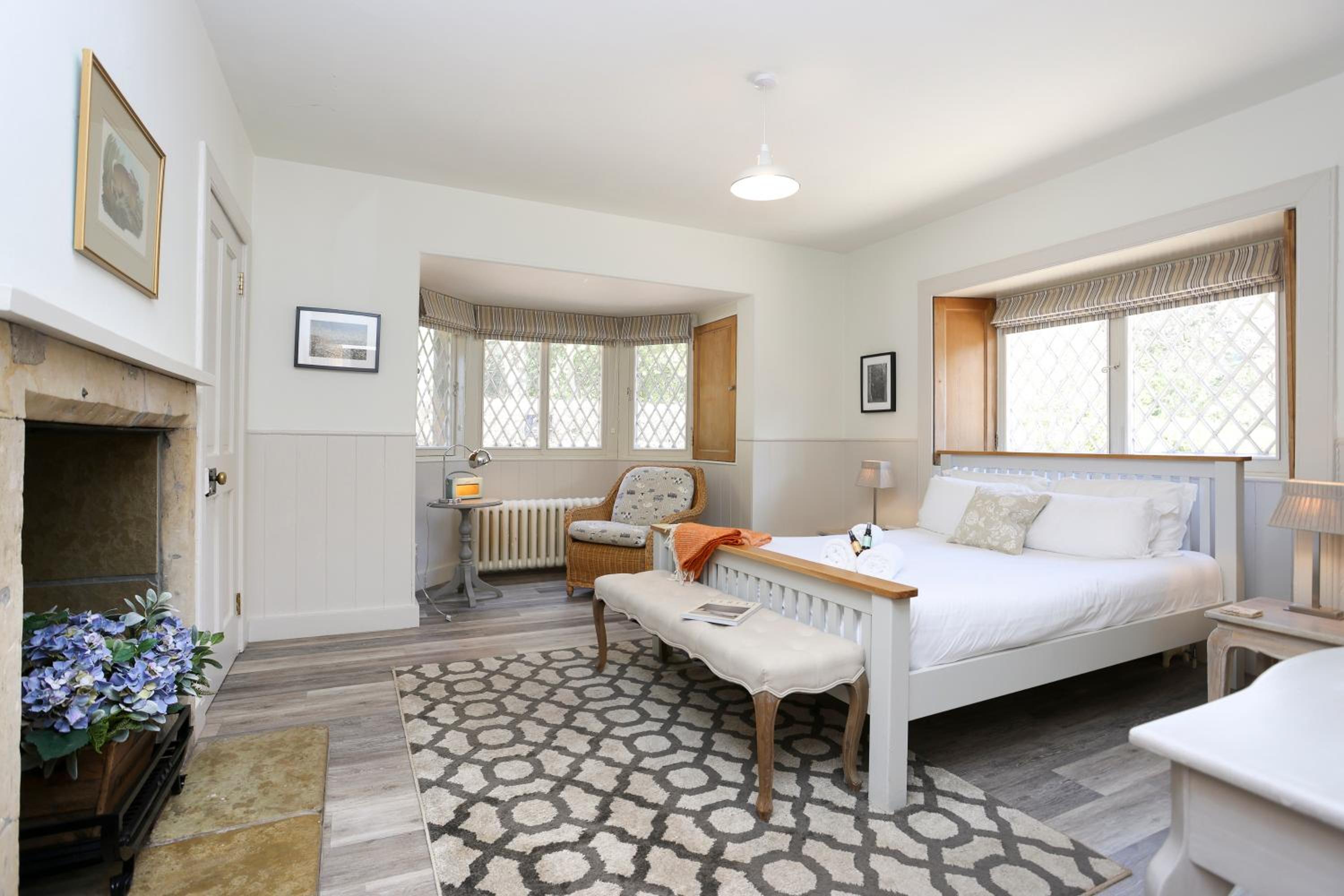 JOIVY The Lodge At Gilmerton House, North Berwick view 3