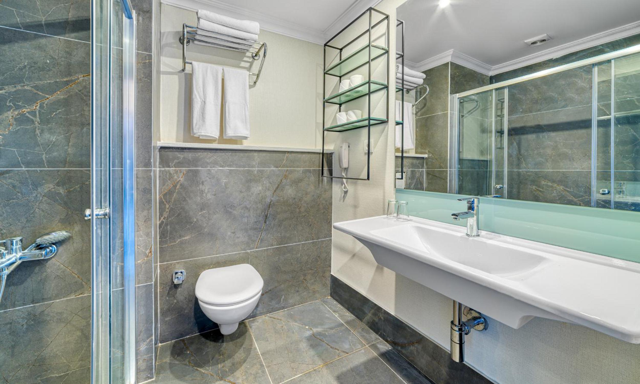 Numa Port Hotel - Image 88