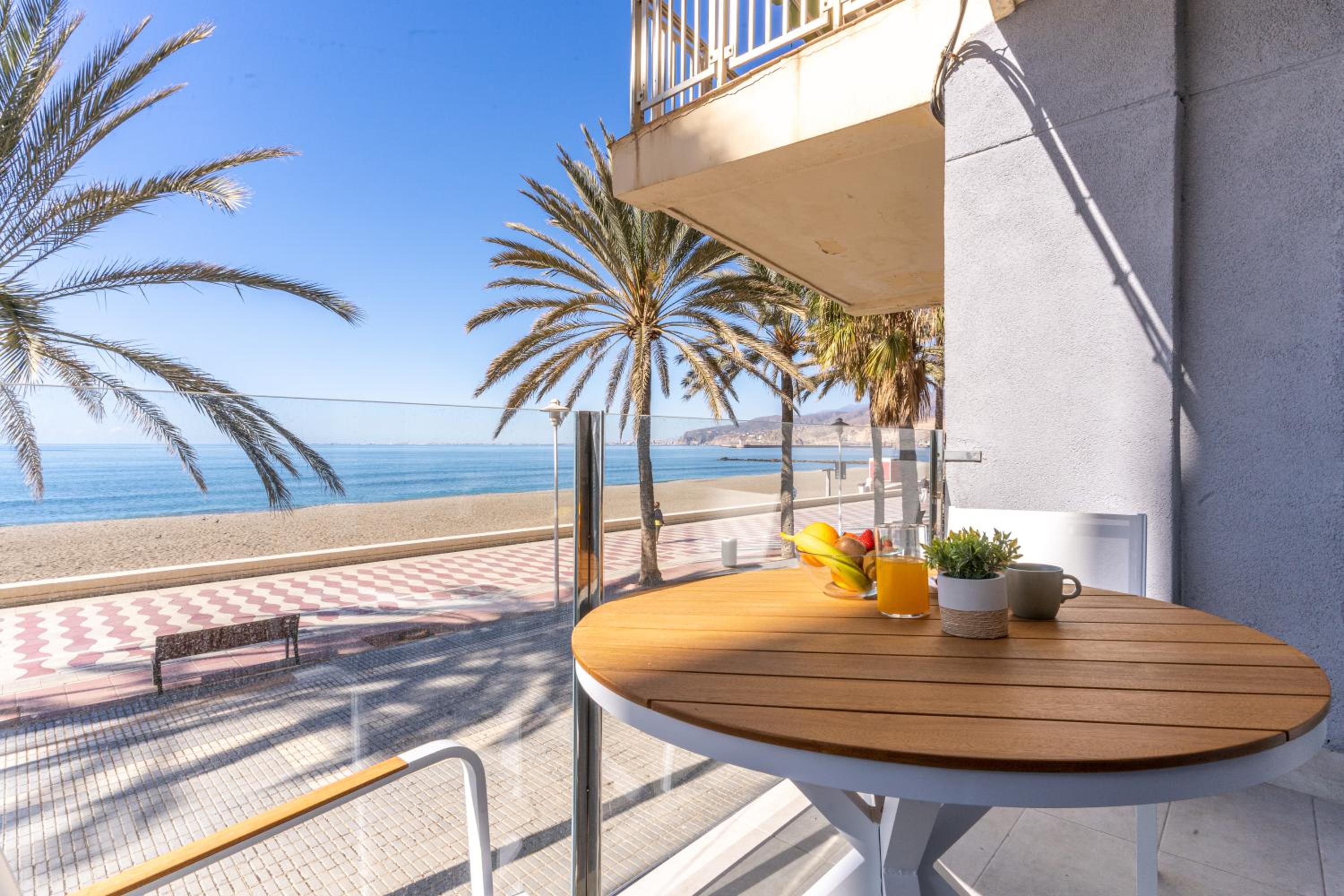 Apartaments Paseo Marítimo by Expoholidays