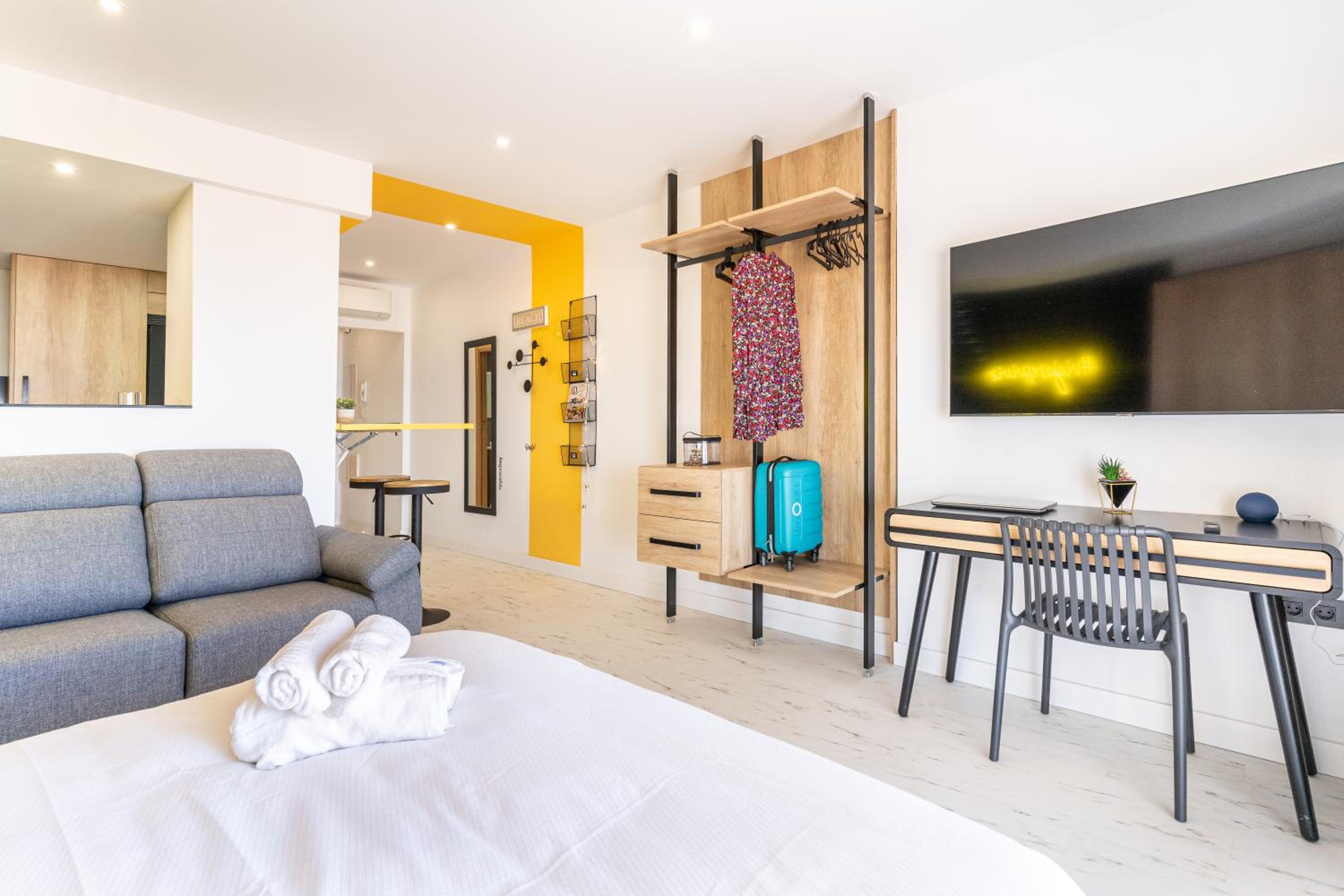 hotel room