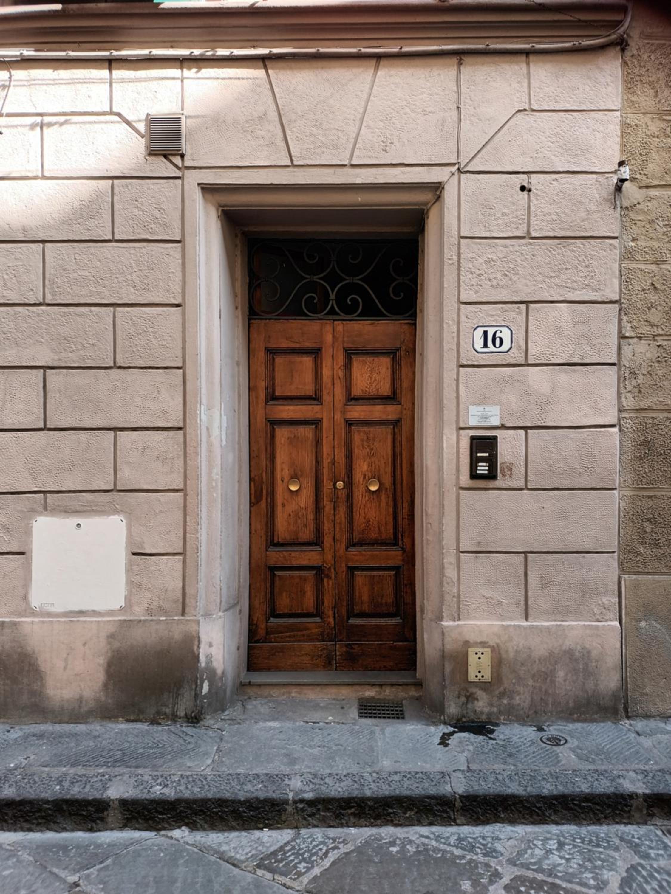 Boheme Apartment by Mamo Florence