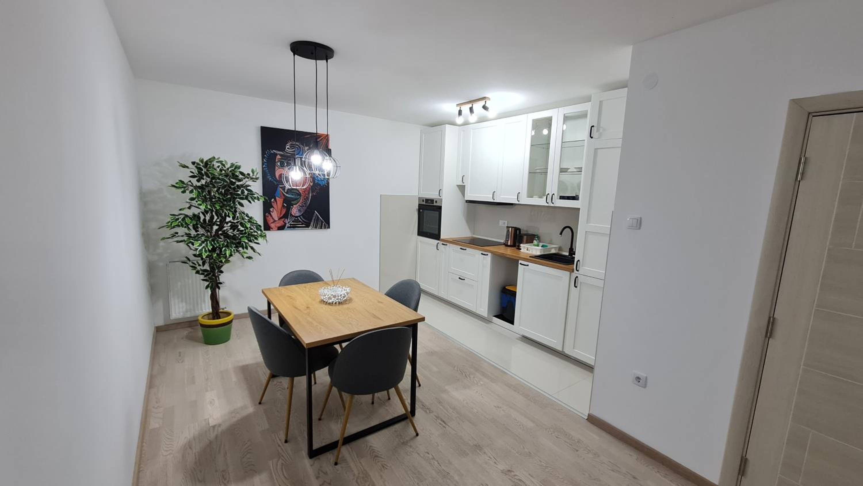 PABLO PICASSO Premium Apartman