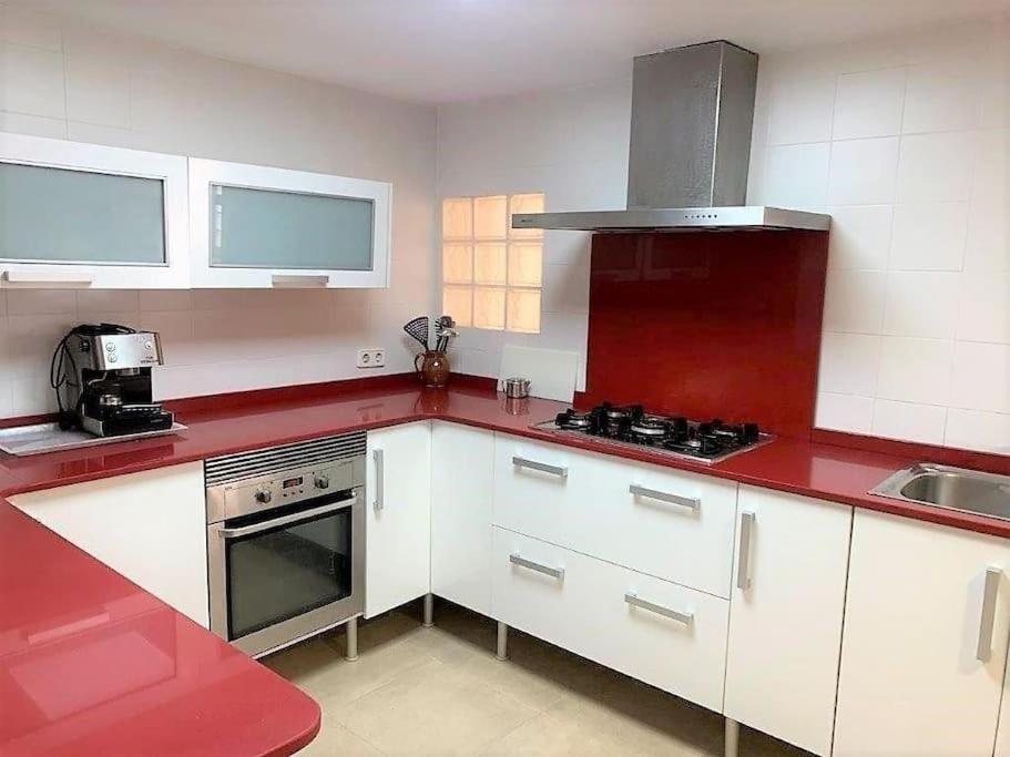 Luxury villa 20mts far from the sea view 3