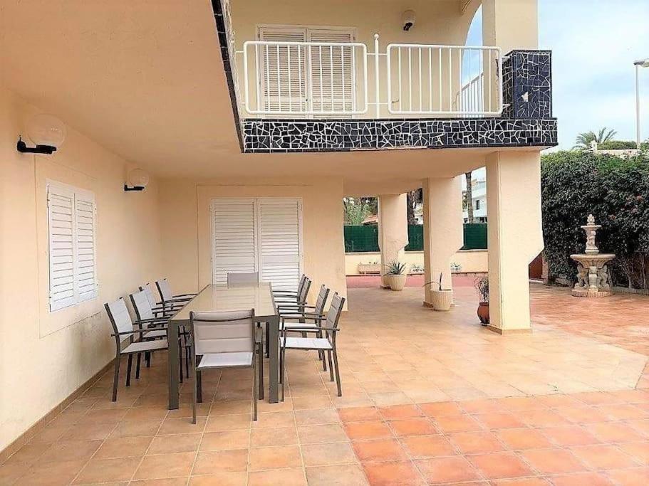 Luxury villa 20mts far from the sea view 2