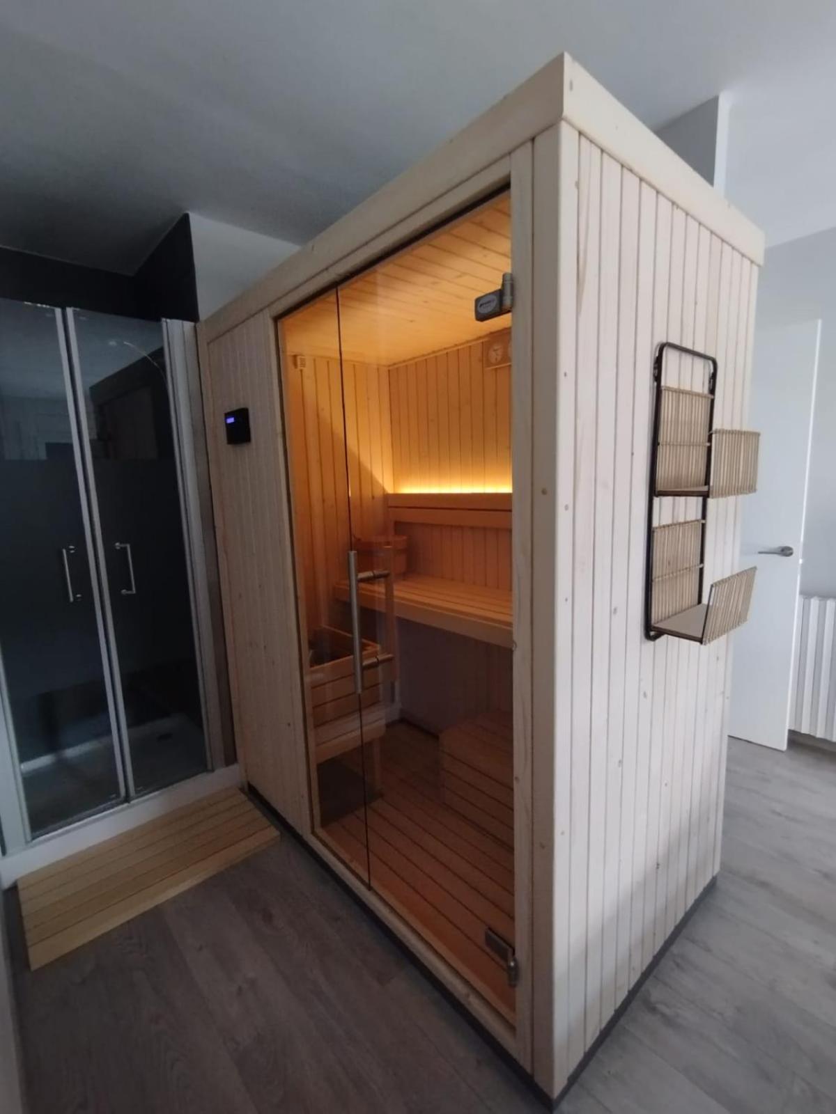 LUXURY SAUNA by CONFORTSKY