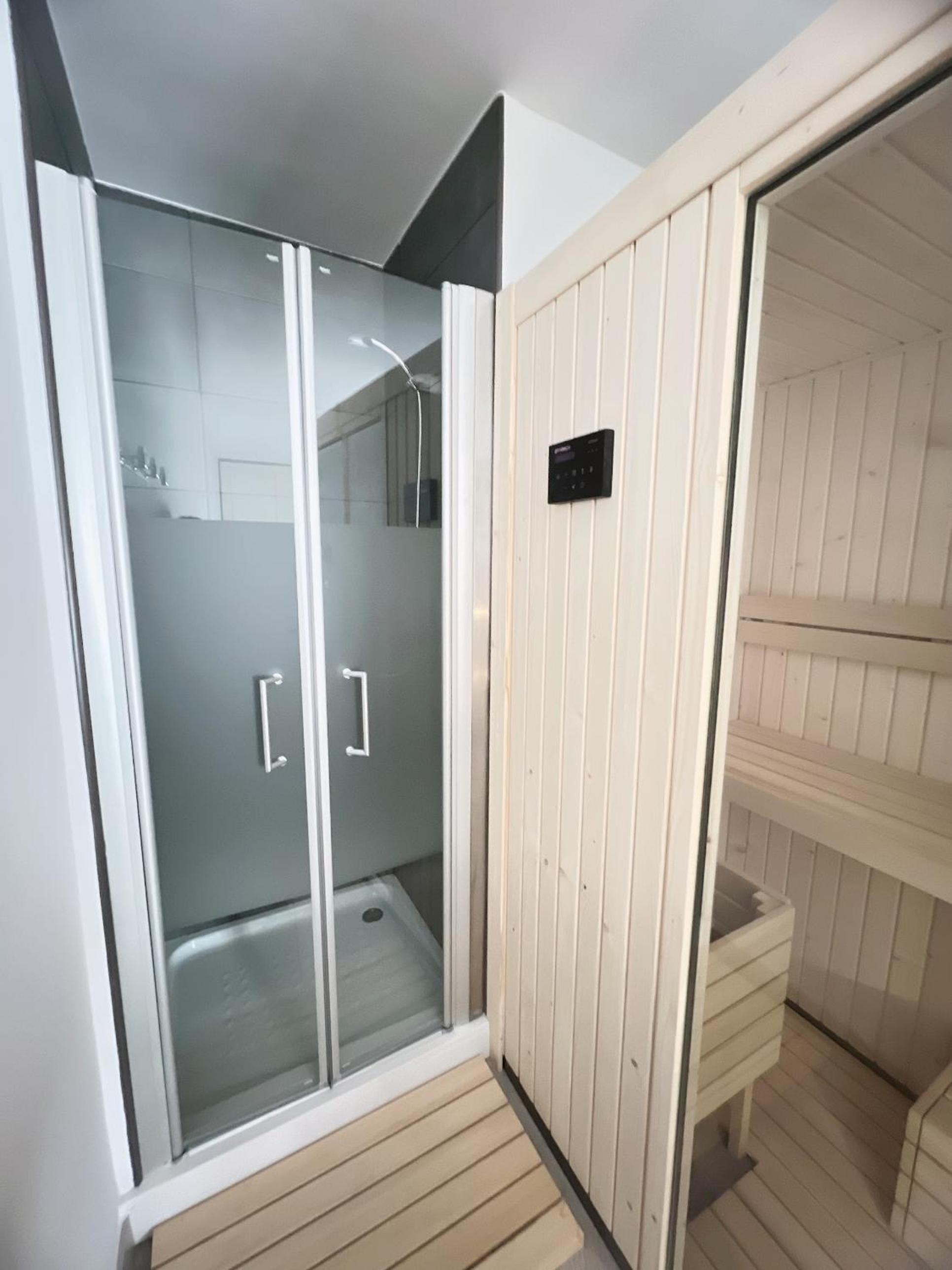LUXURY SAUNA by CONFORTSKY