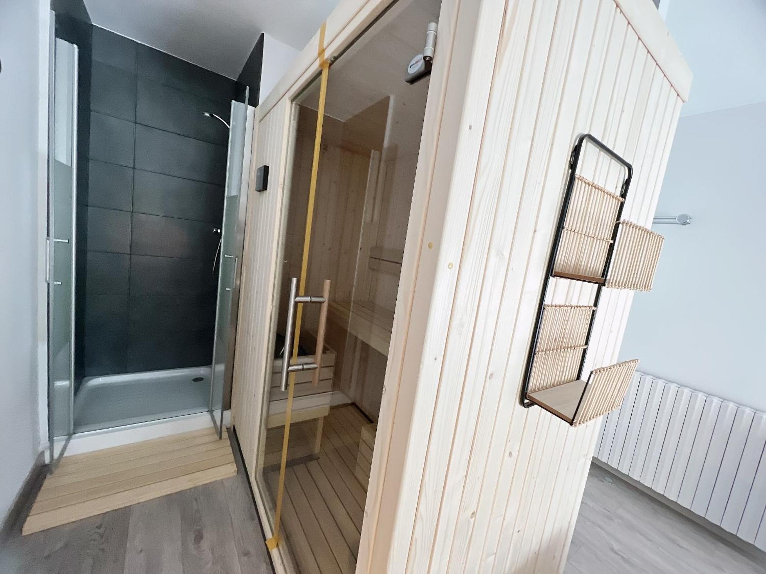 LUXURY SAUNA by CONFORTSKY