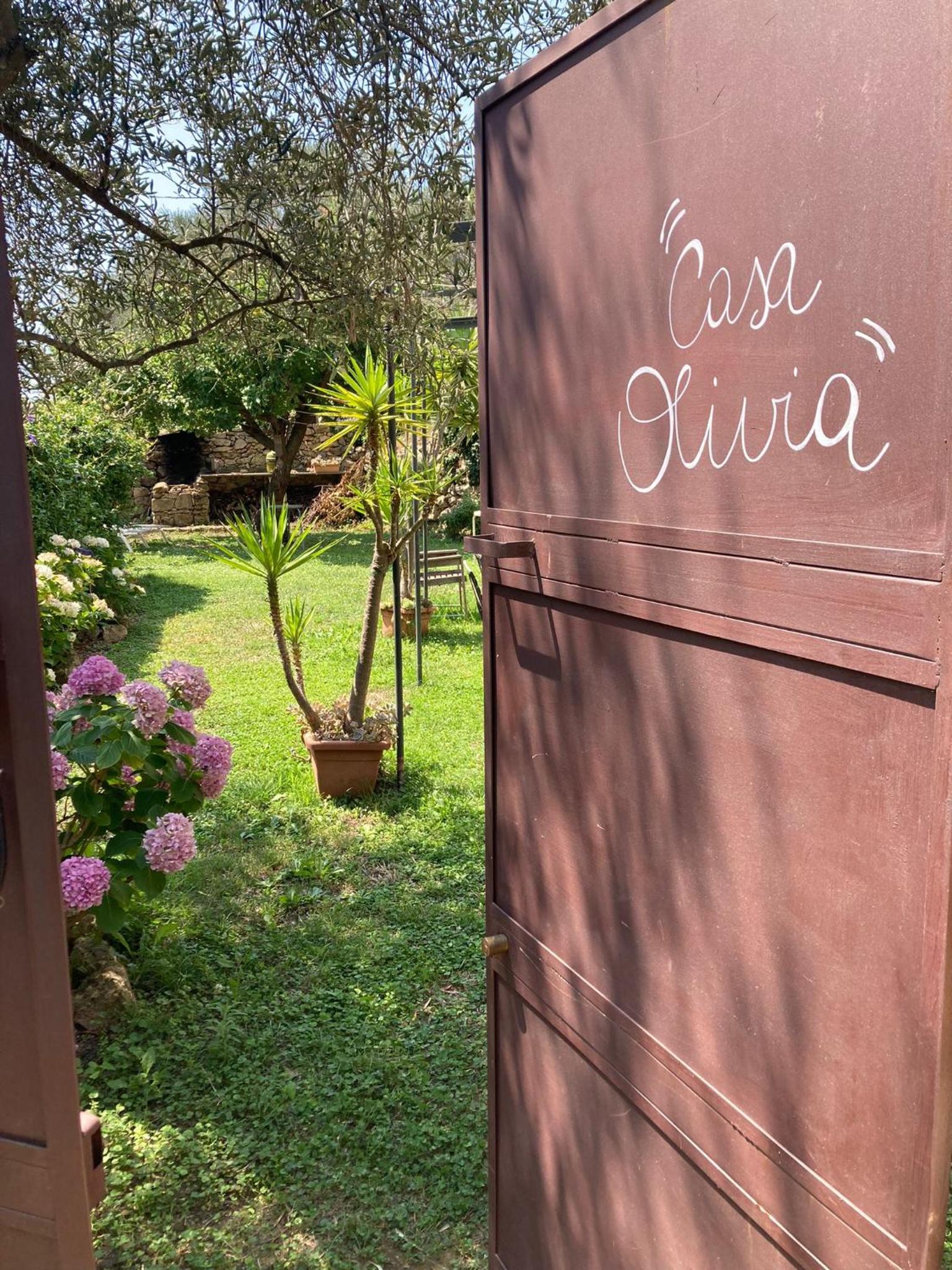 Casa Olivia Lacremà
