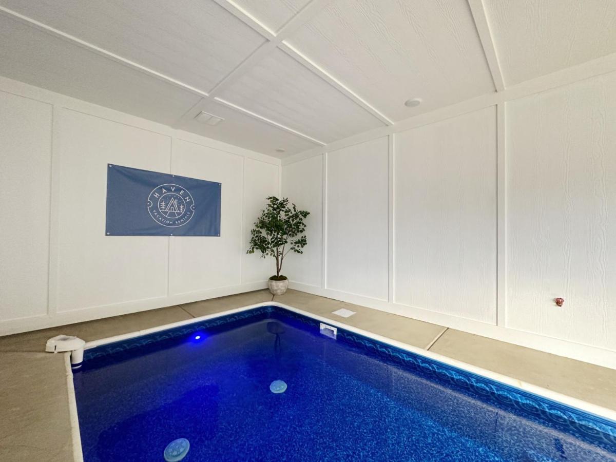 Honeycomb Hollow View Hot Tub Pool Game Room