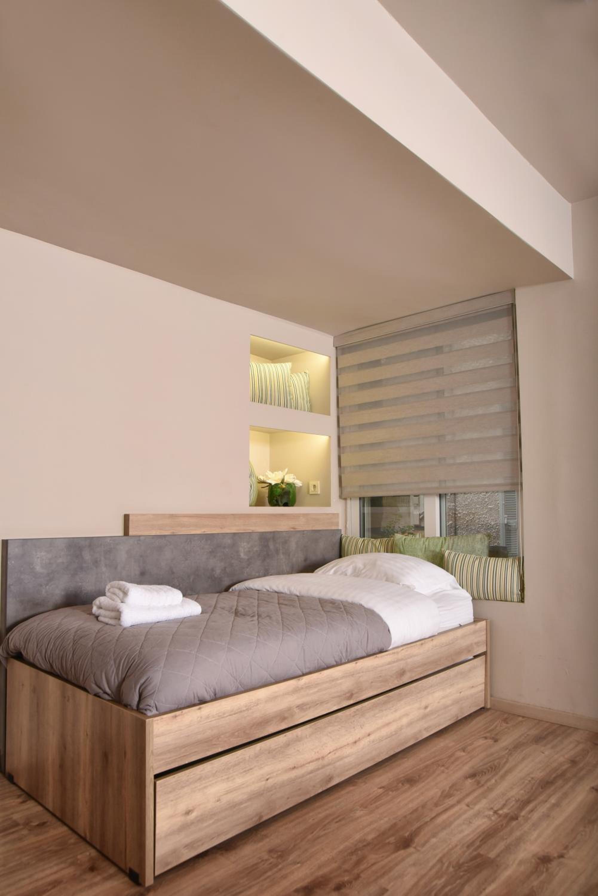 Wisdom Residence Luxury Apartments at Plaka