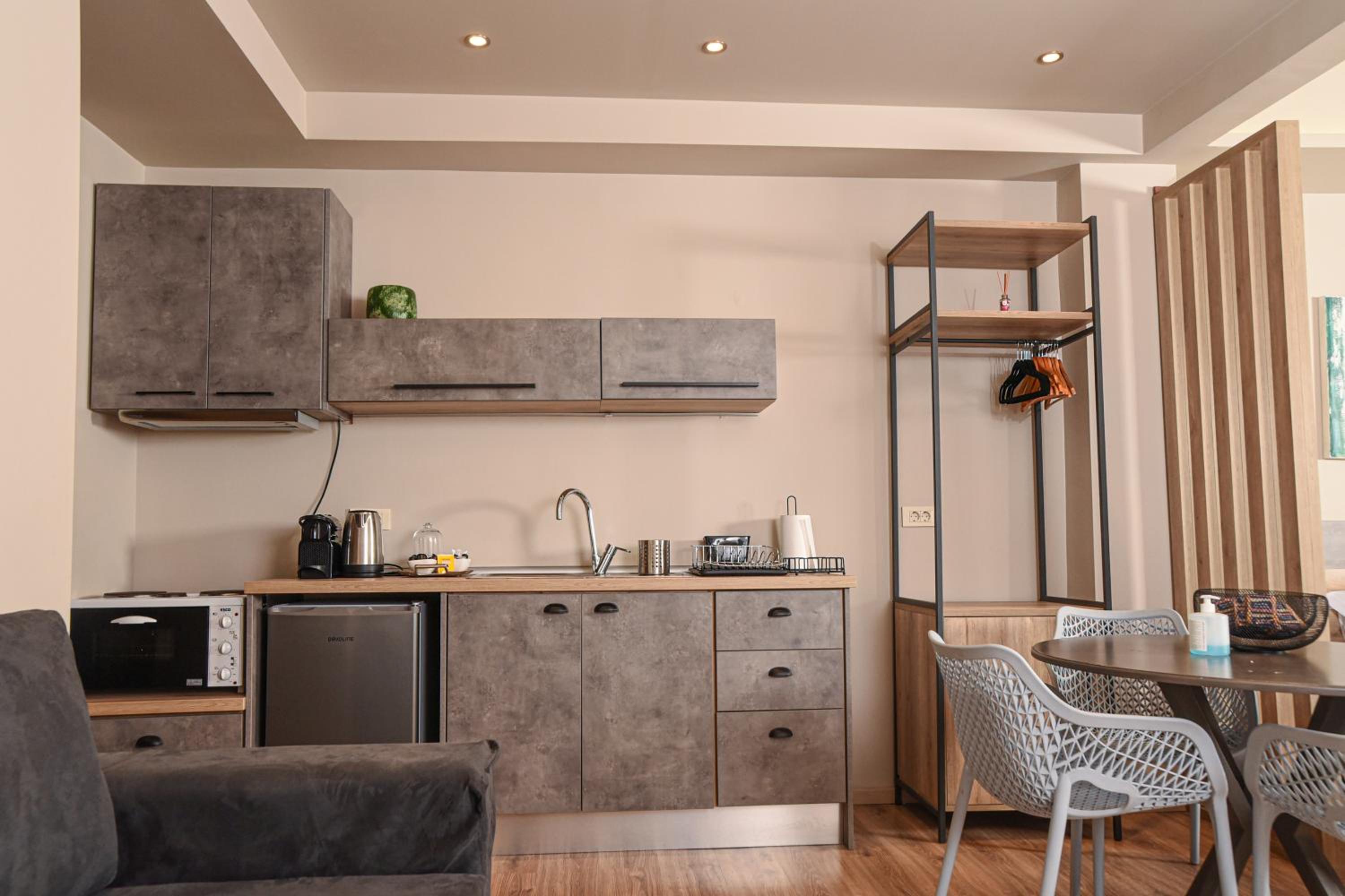 Wisdom Residence Luxury Apartments at Plaka