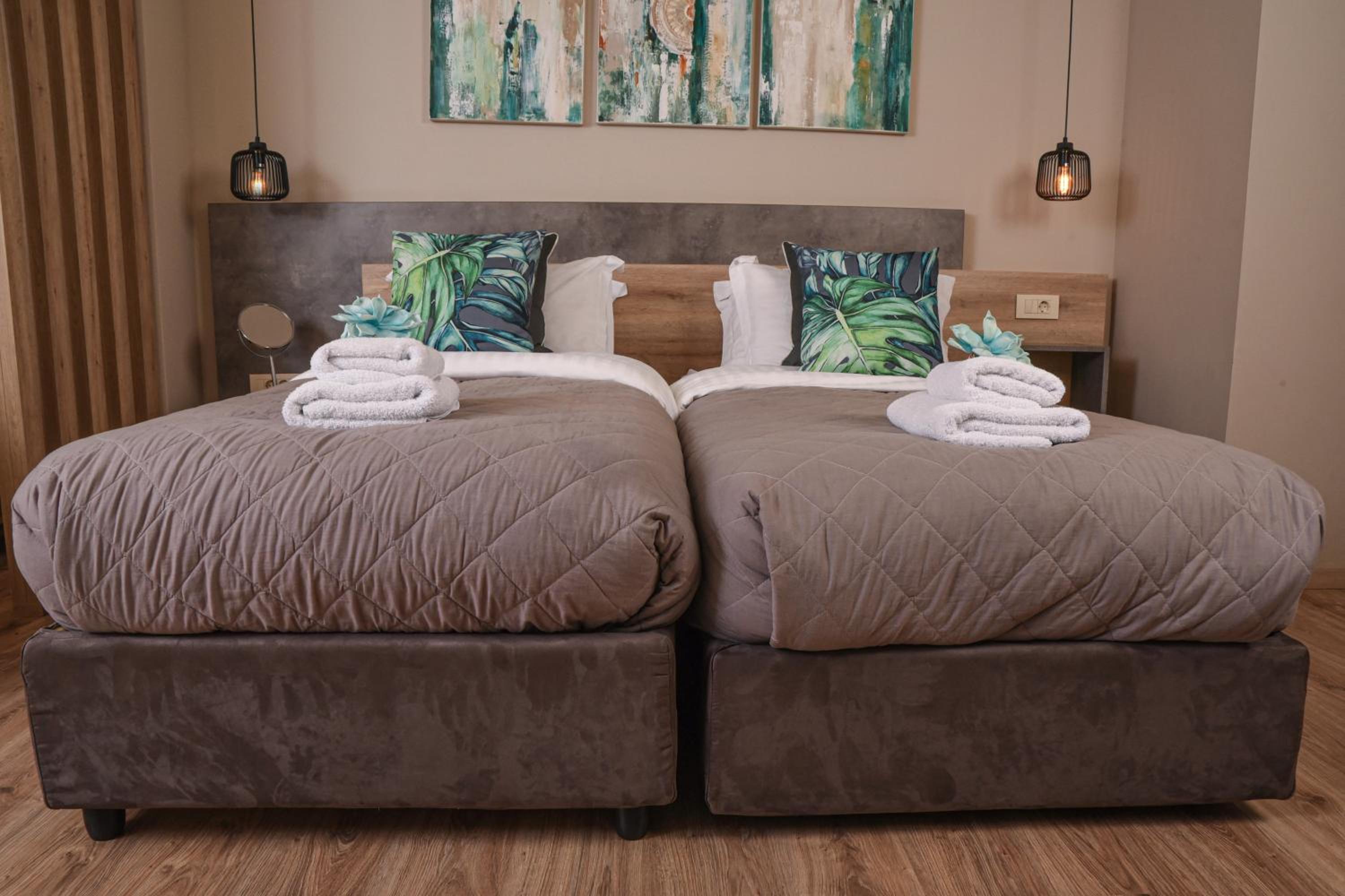 Wisdom Residence Luxury Apartments at Plaka