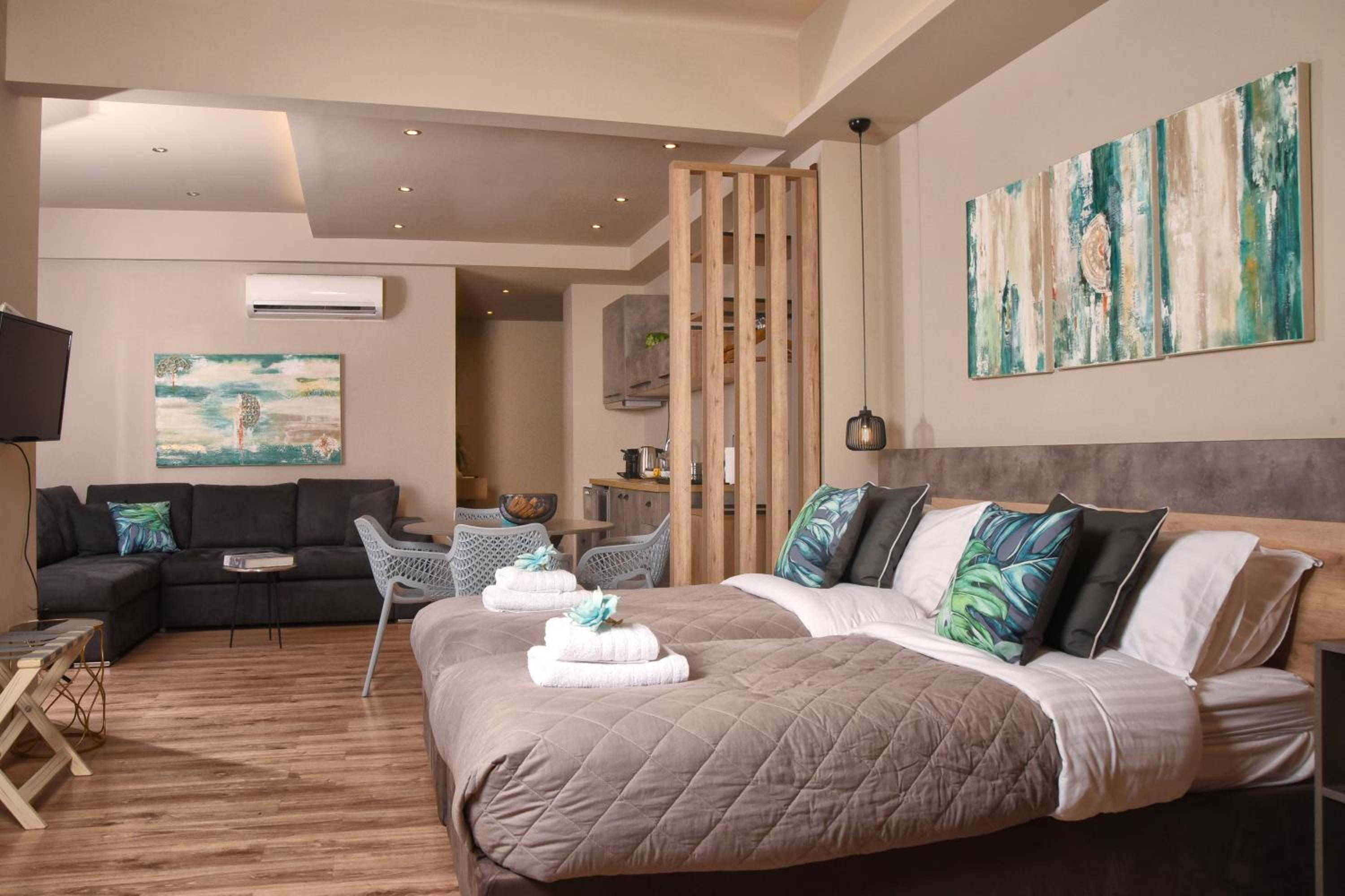 Wisdom Residence Luxury Apartments at Plaka