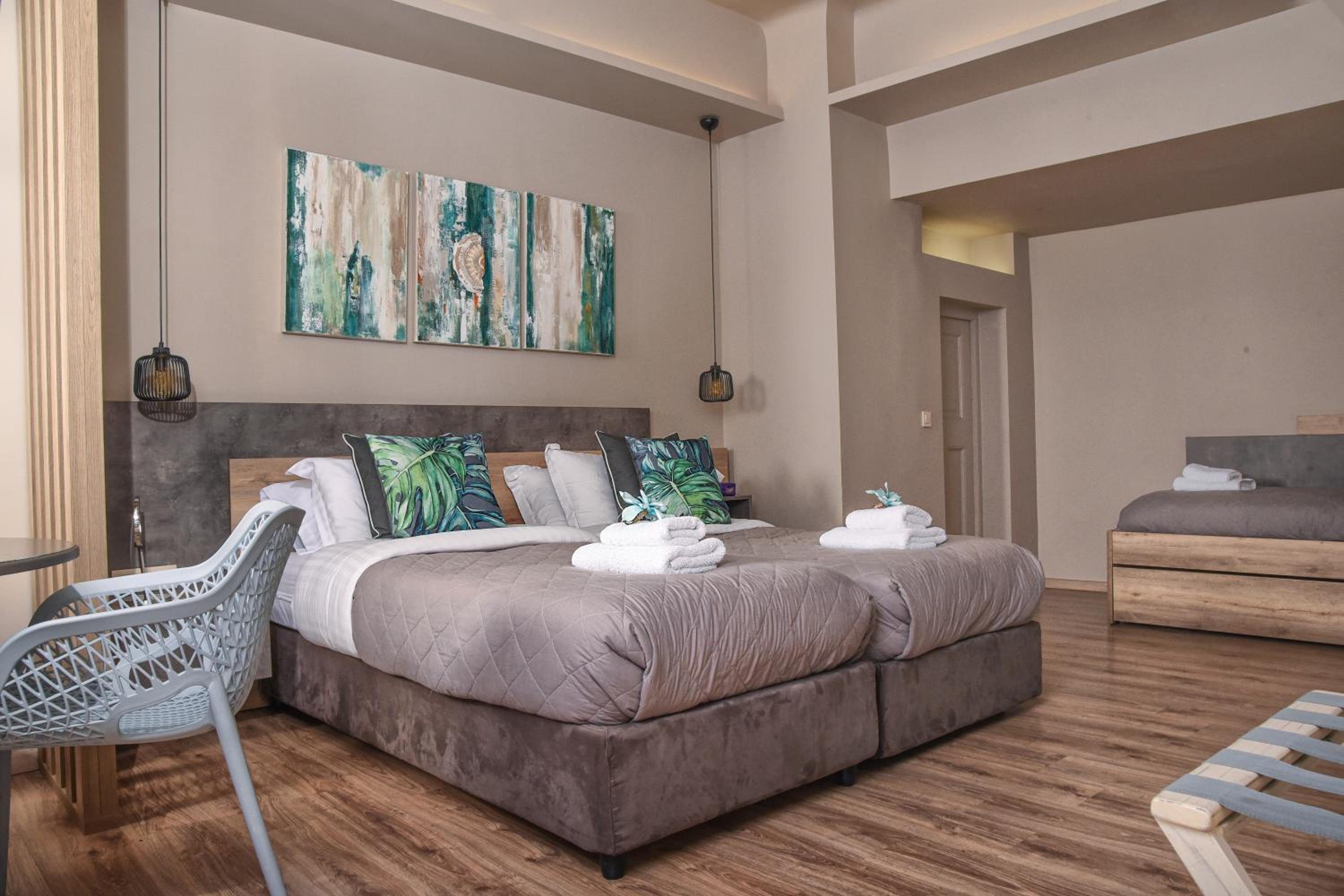 Wisdom Residence Luxury Apartments at Plaka