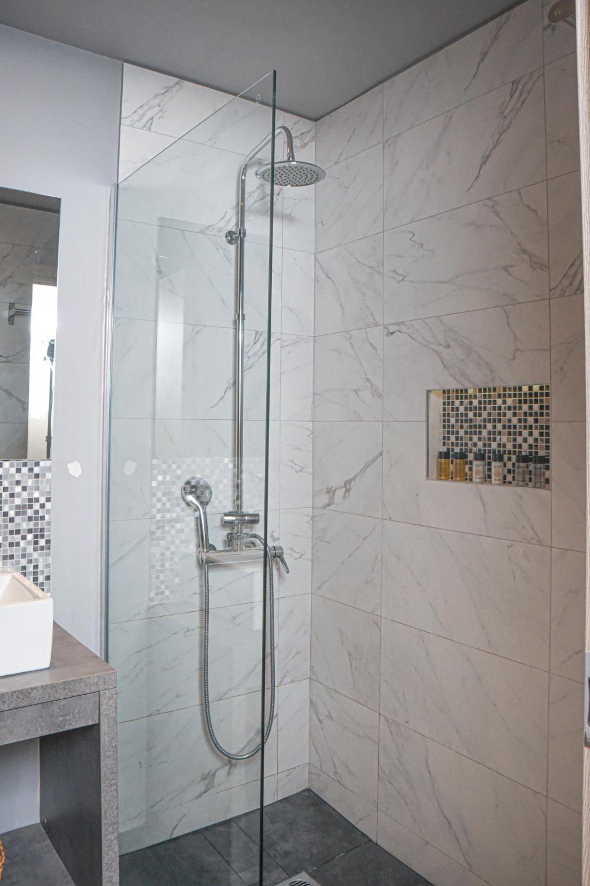 Wisdom Residence Luxury Apartments at Plaka