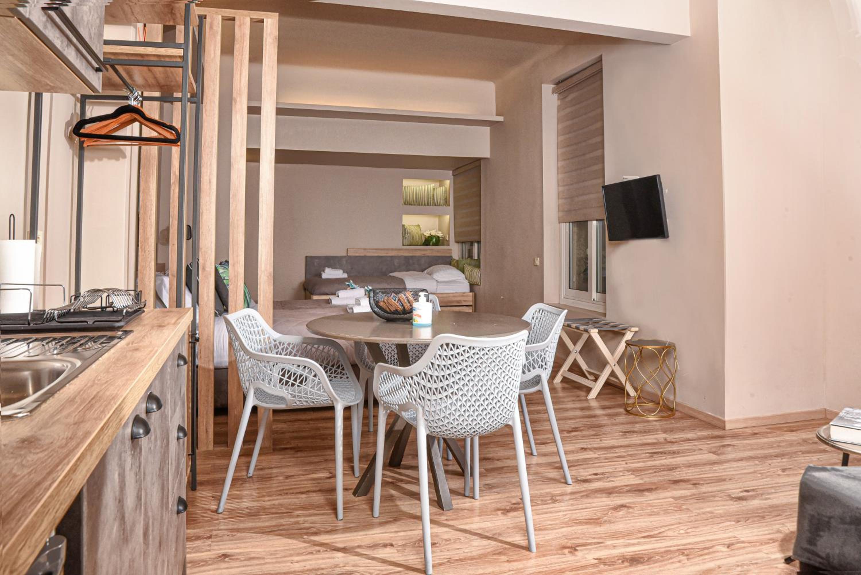 Wisdom Residence Luxury Apartments at Plaka