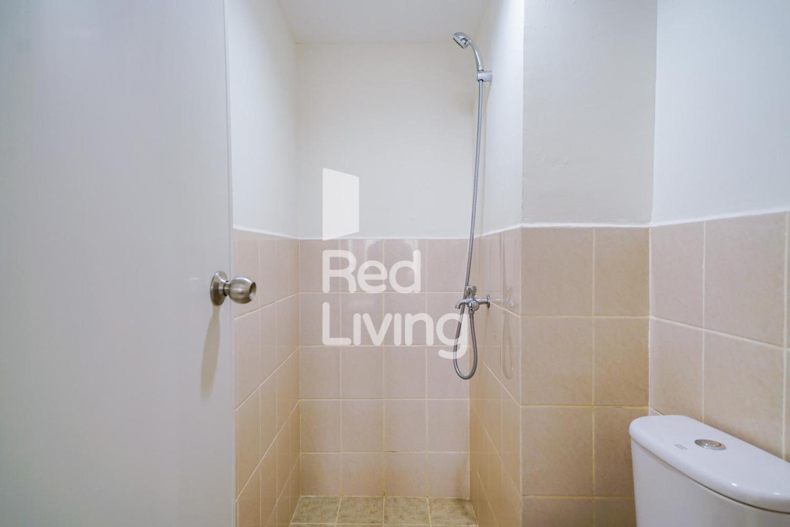 RedLiving Podomoro Golf View Apartemen - Skyland Tower Balsa view 3